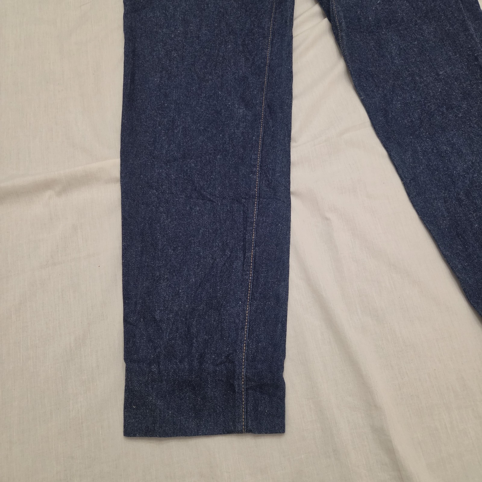 Vintage 80s/90s Levi’s 501 Button Fly Medium Wash Jeans Women’s 13 Made in USA