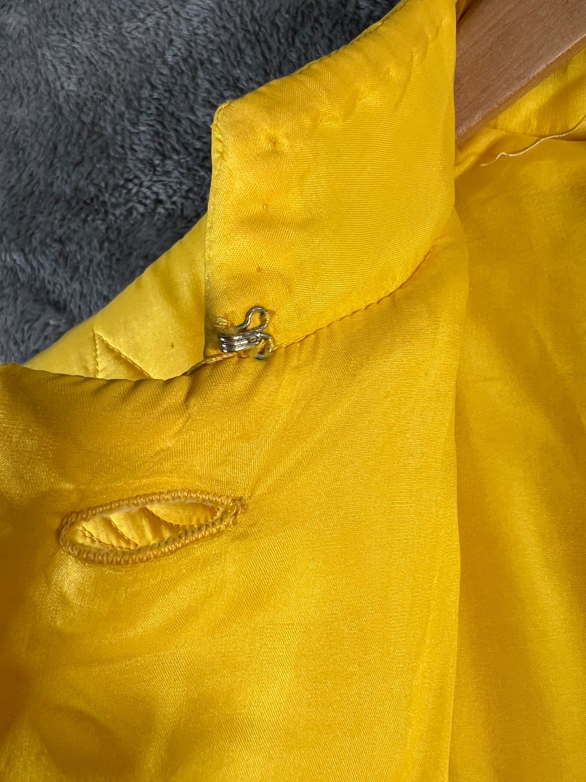 Vintage Dynasty Hong Kong Quilted Housecoat Robe Medium (Petite) Yellow Silk