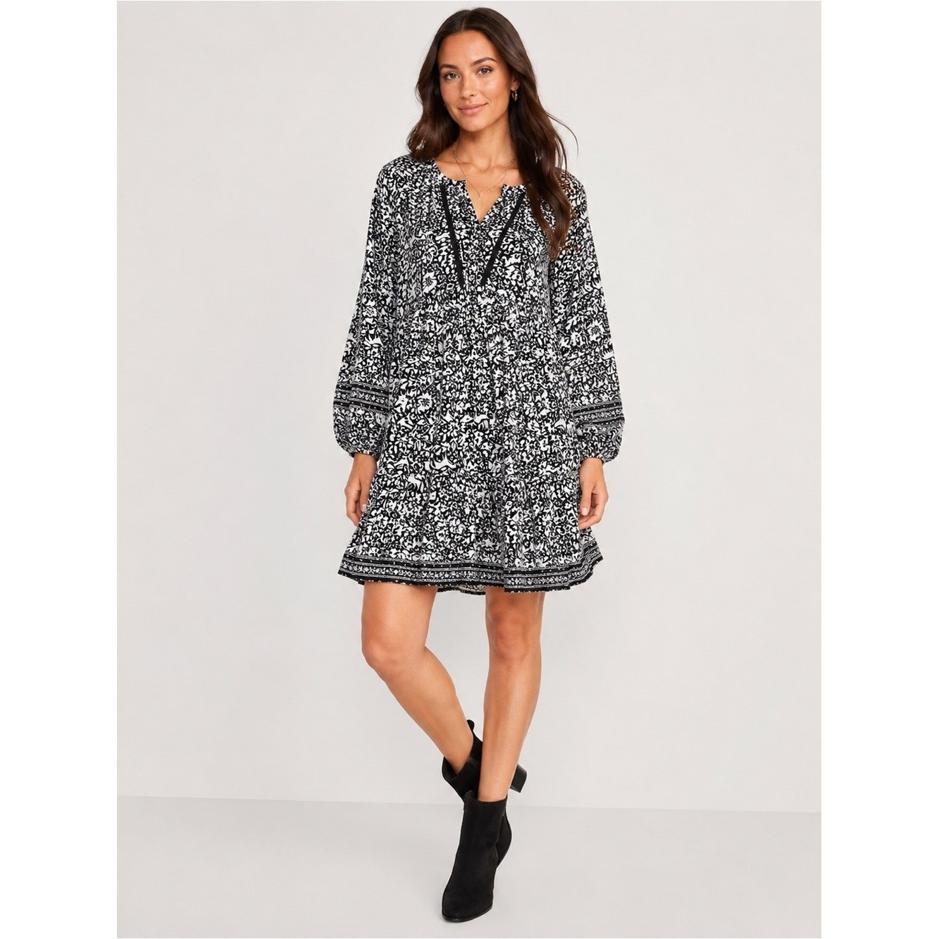 Old Navy Medium Black White Woodland Floral Boho Tunic Dress