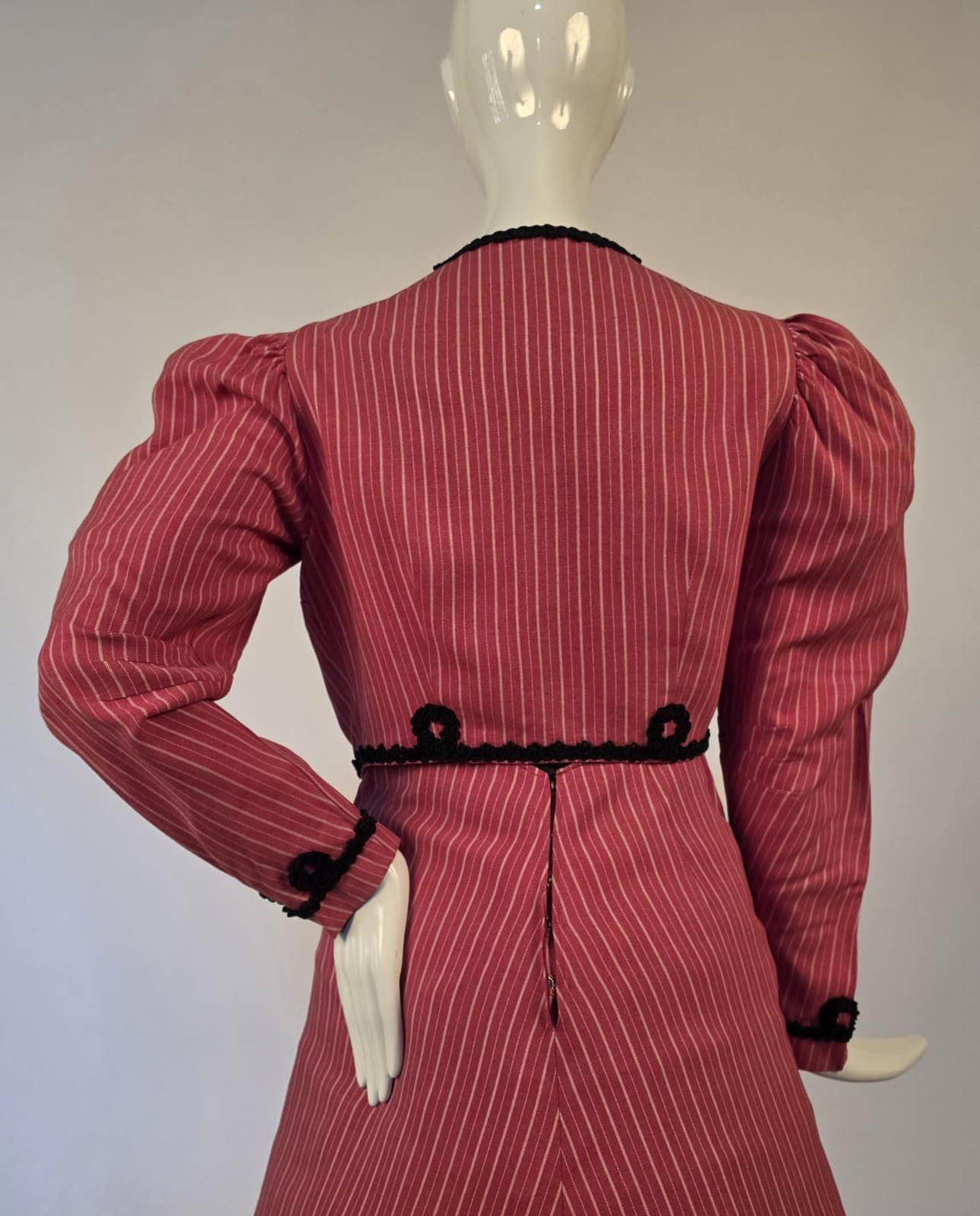 EARLY EDWARDIAN PINSTRIPED PINK CASHMERE BLEND 2 PC DRESS W BLACK SCROLLWORK