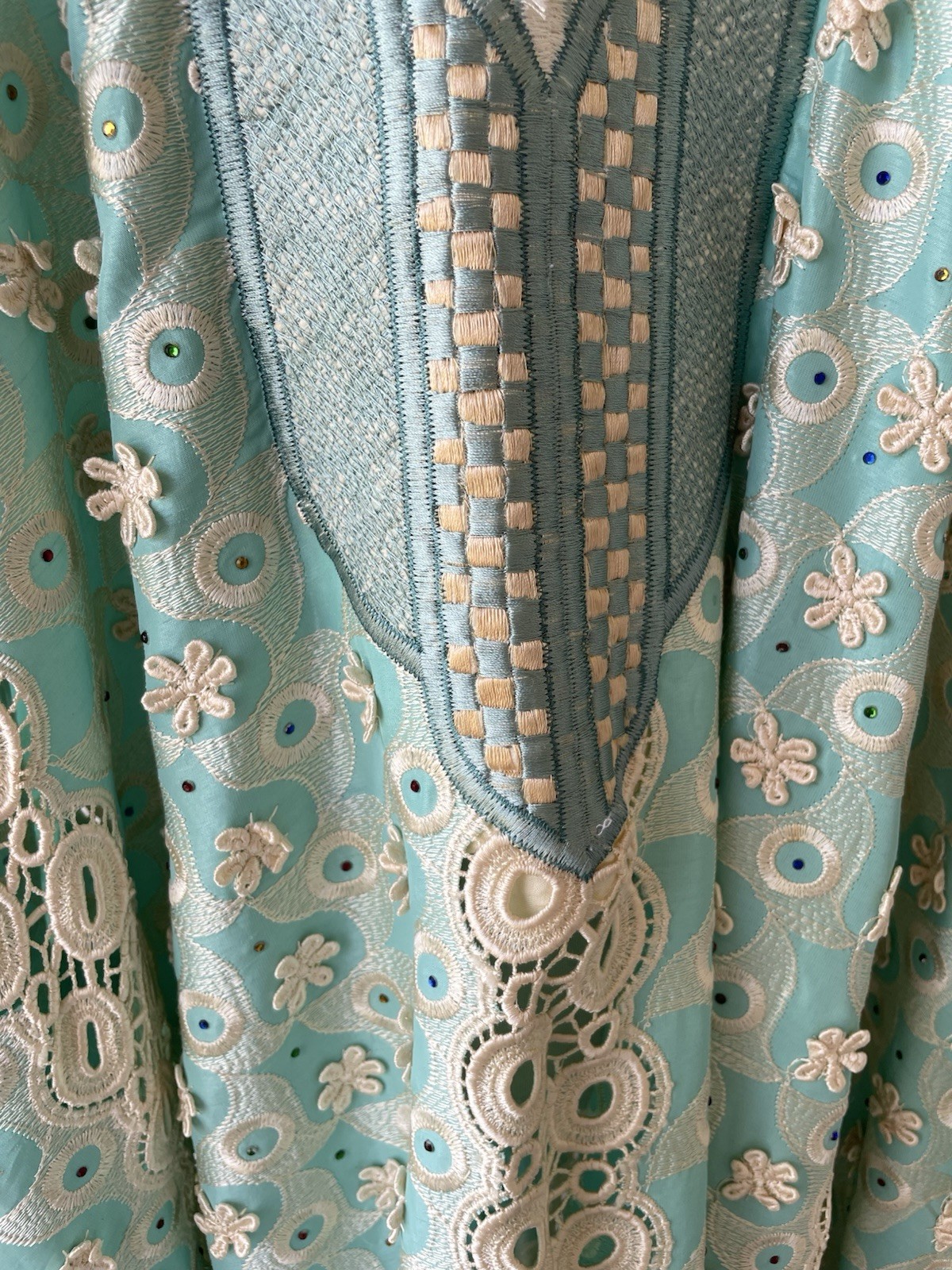 Vintage 1970s Teal Woman’s Floral Embroidery Bedazzled Caftan Dress – Unbranded