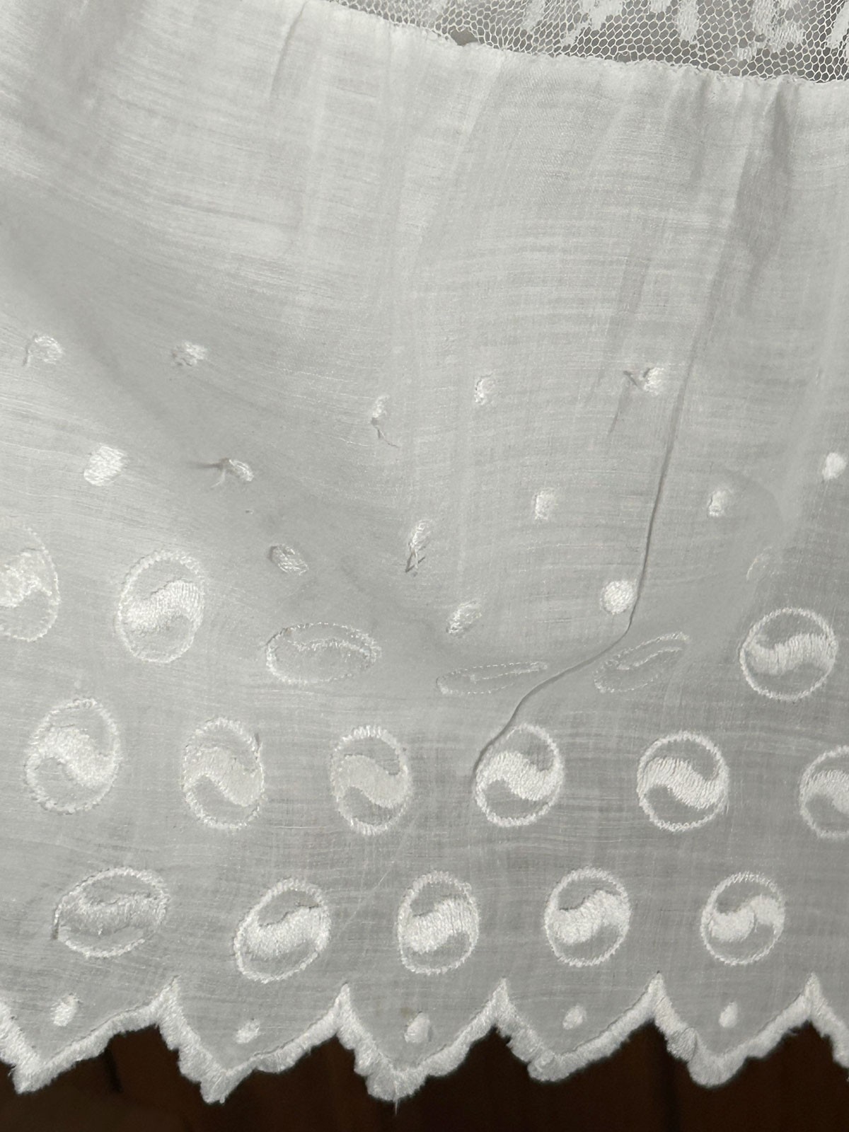 Antique Vtg Edwardian White Lawn Cotton Petticoat Pintucks Lace 20&Prime; Waist 2XS