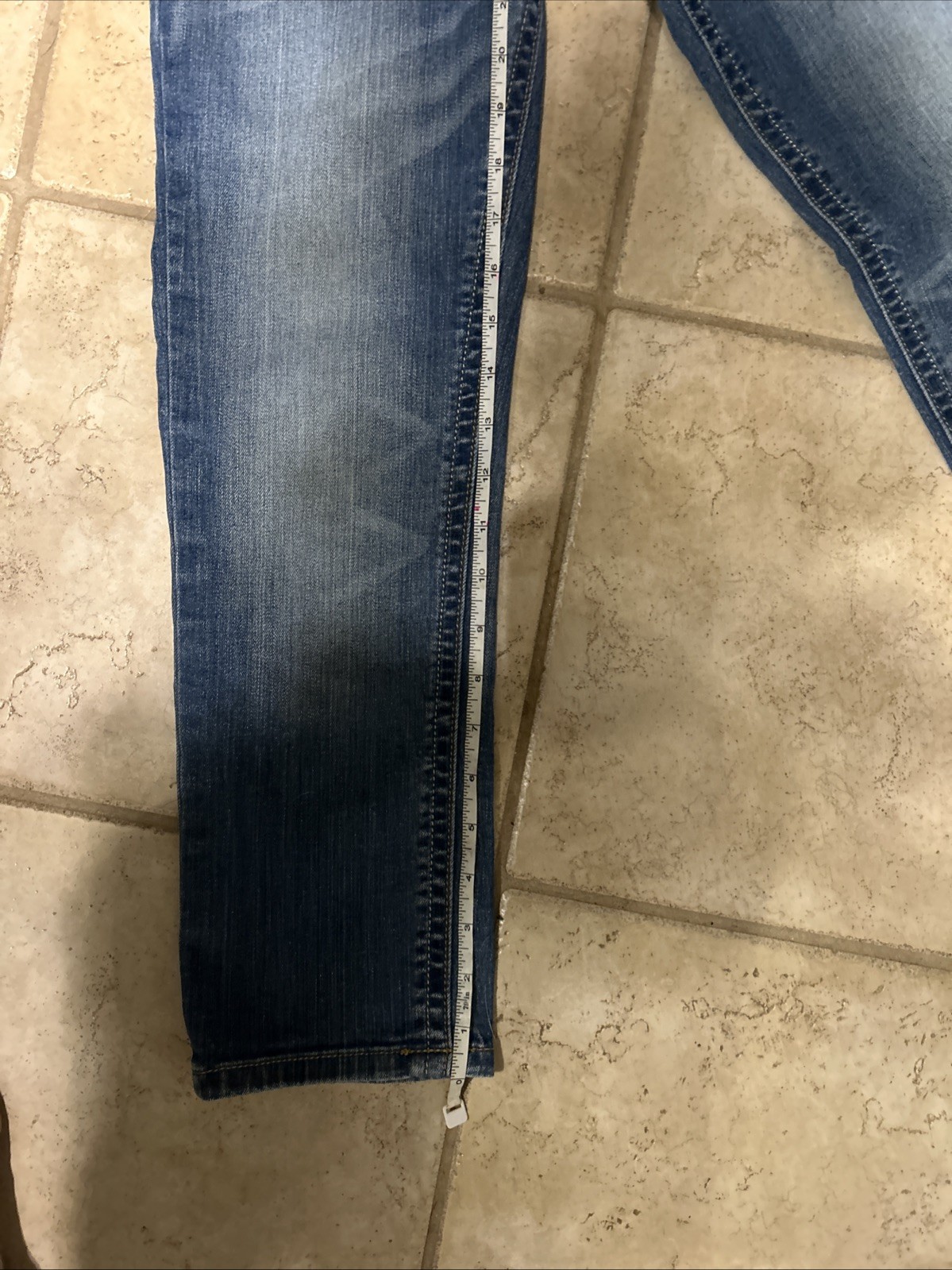 Miss Me Jeans Used Missing A Button On Back See Photos Size 25 Waste ￼