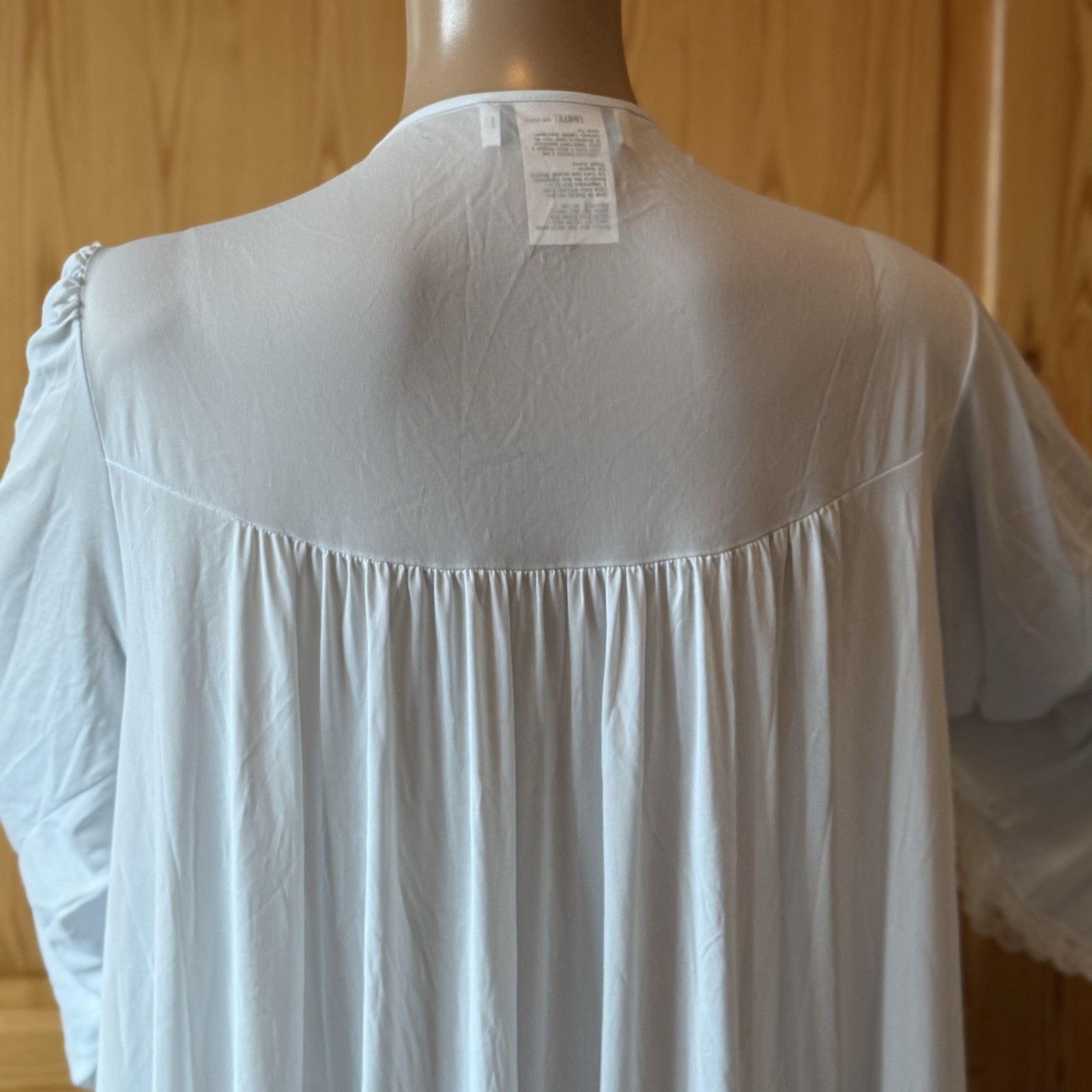 Vintage 70s Miss Elaine Peignoir Robe Size L 100% Nylon Blue White Lace