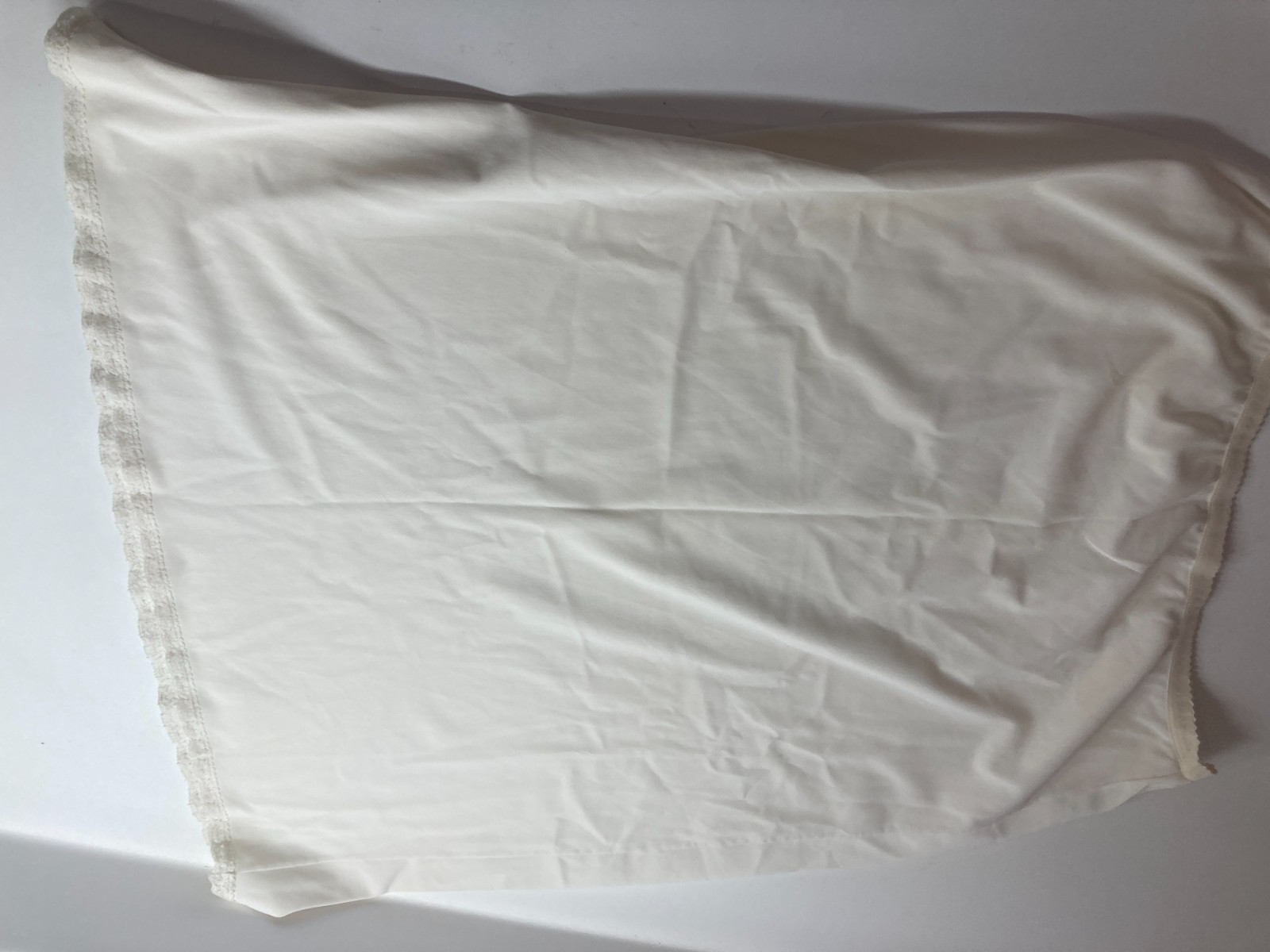 Vintage Half Slip off white Shadowline size Medium nylon Everyday