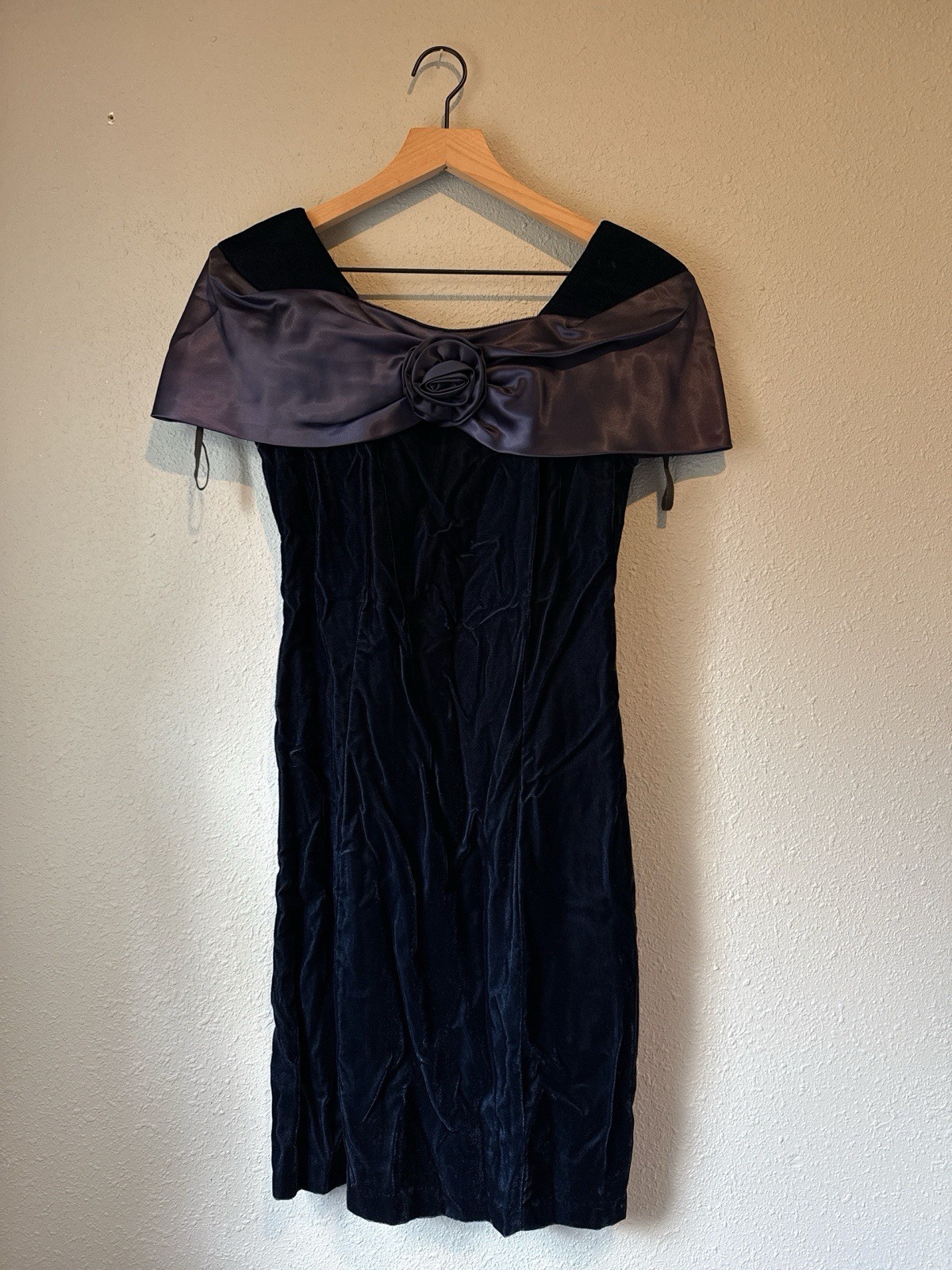 Vintage 90s goth dress off shoulder-blue velvet cocktail party mini dress S