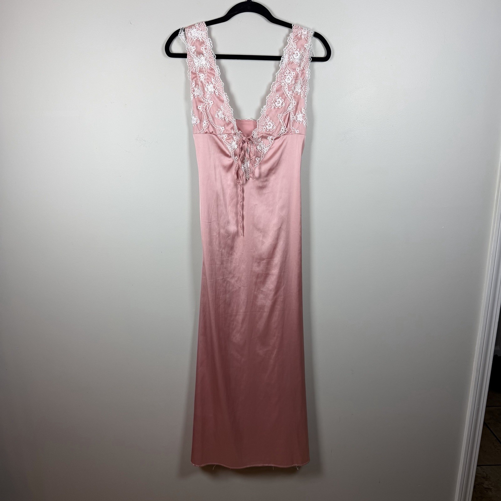 VTG Pink Lace Satin Coquette Romantic Maxi Long Night Gown Slip Lingerie Medium