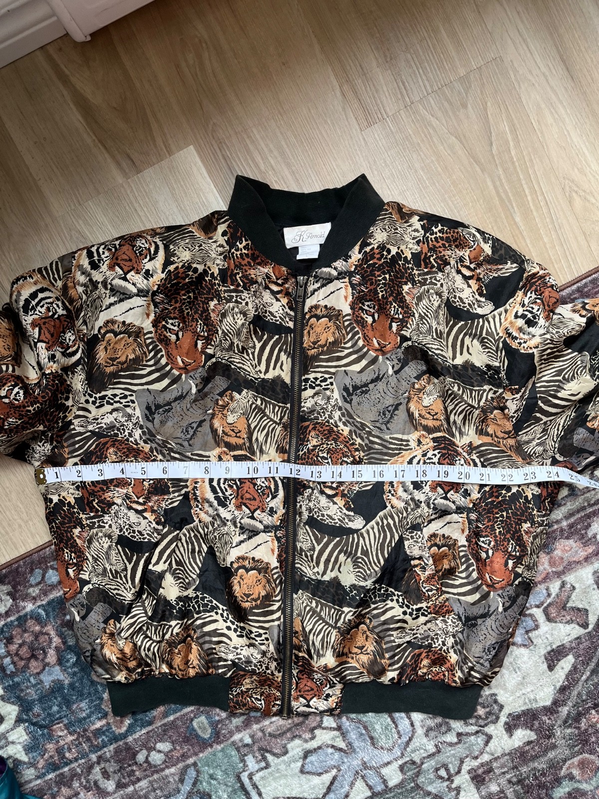 Womens vintage 100% silk bomber Jacket animal African print size L