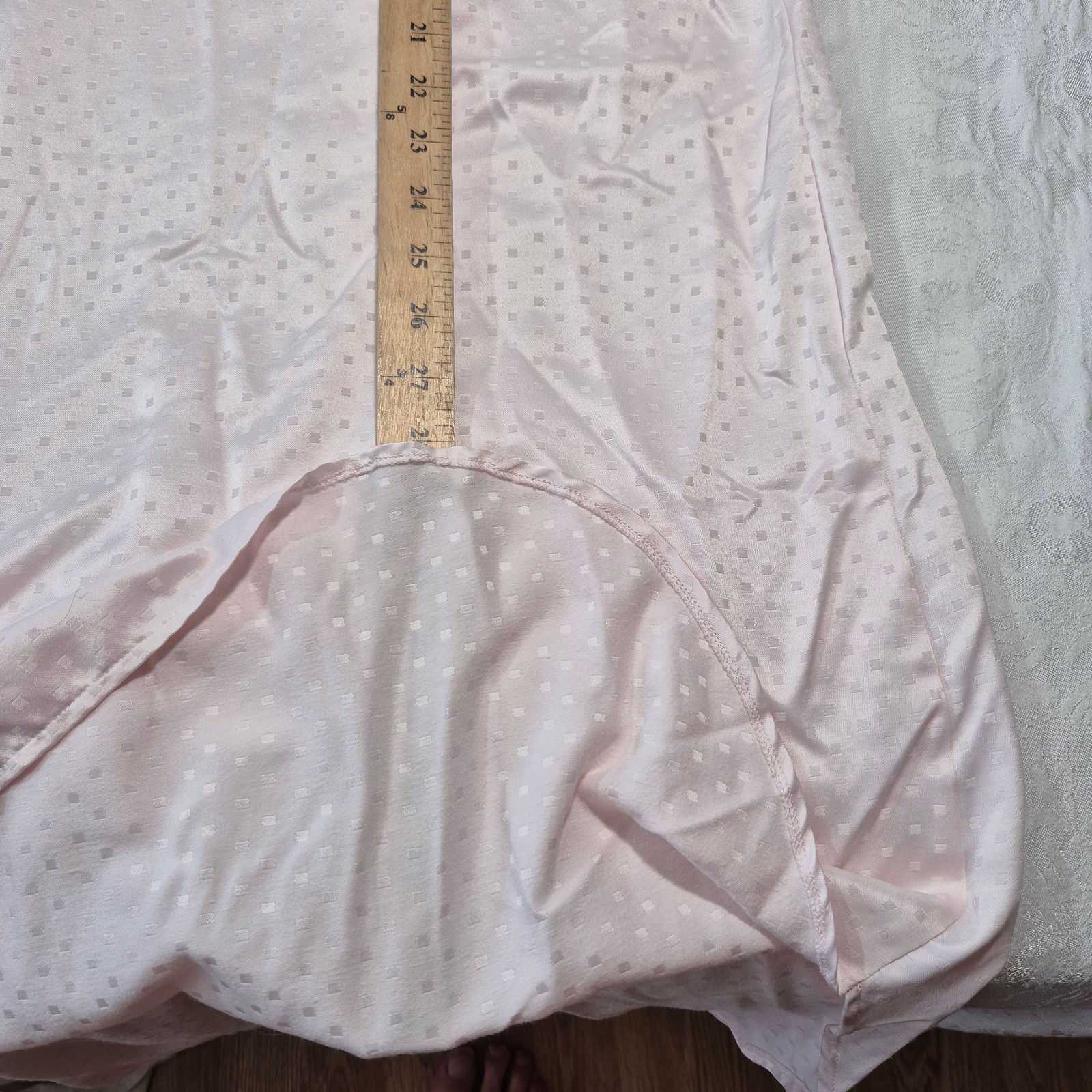 VTG Miss Elaine Pink Check Satin Nightgown Embroidered Floral Size L 90s