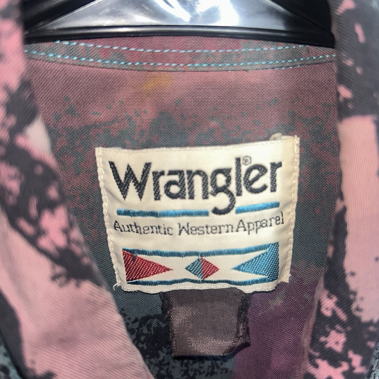 Wrangler Authentic Western Apparel Vintage Southwestern Women’s Shirt Size M