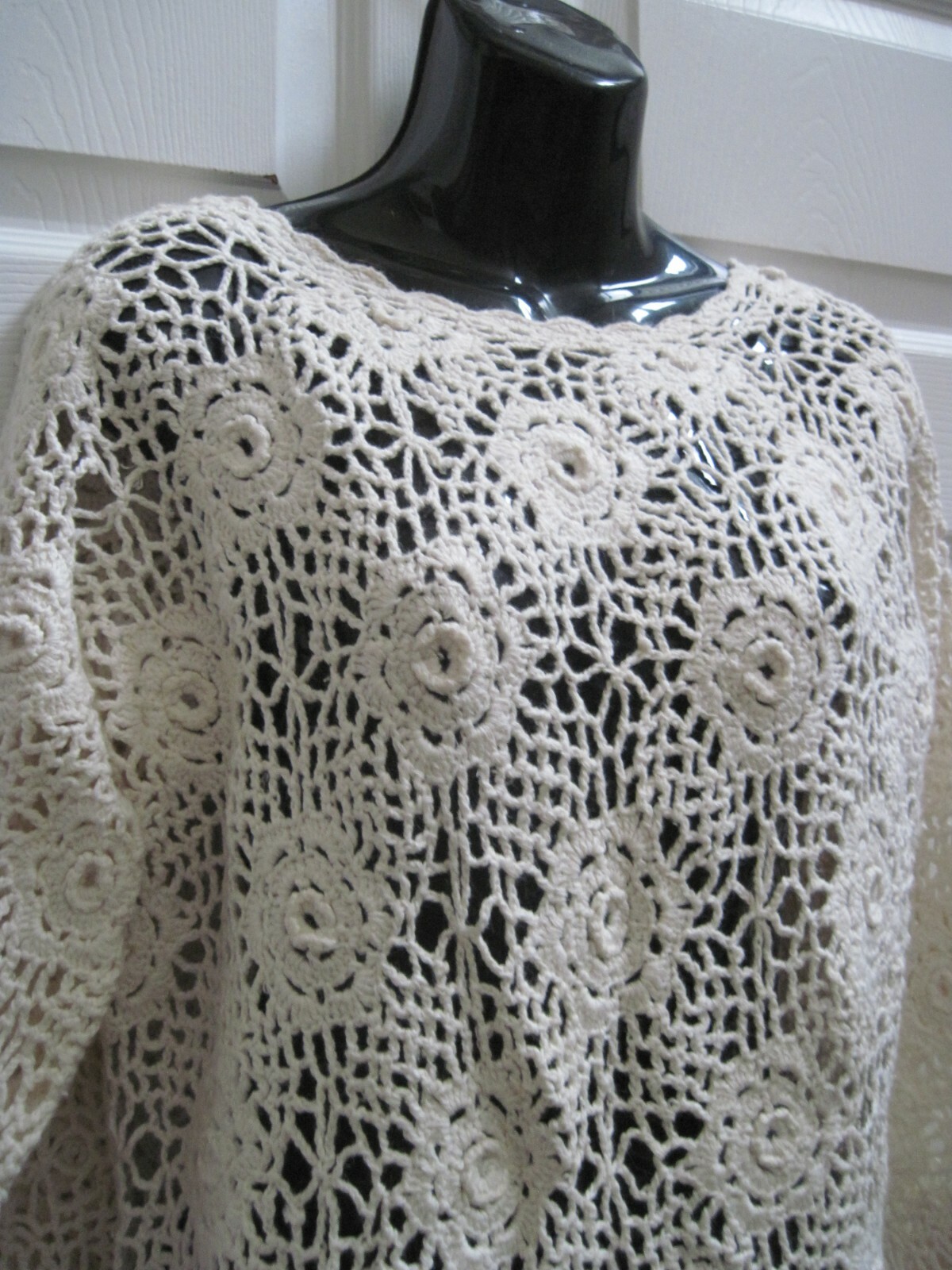 Reference Point Women&rsquo;s Medium VINTAGE Ivory Crochet Knit Top Long Sleeves