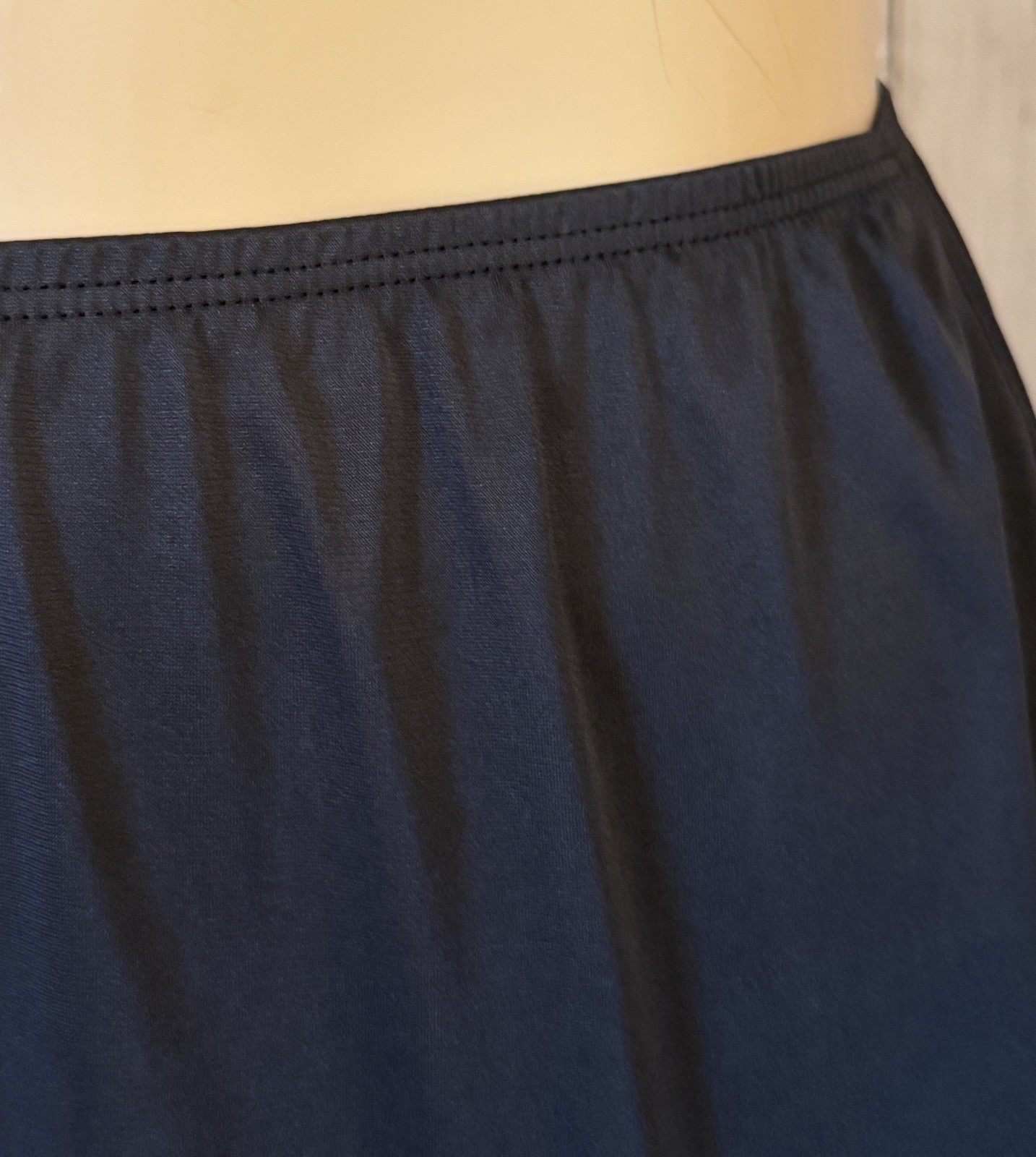 Vintage Vassarette Black Sheer Nylon Half Slip XL USA Style 11-122