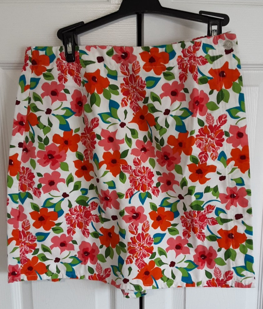 VINTAGE RUSS SKORT 12 MULTI COLOR FLORAL 100% COTTON