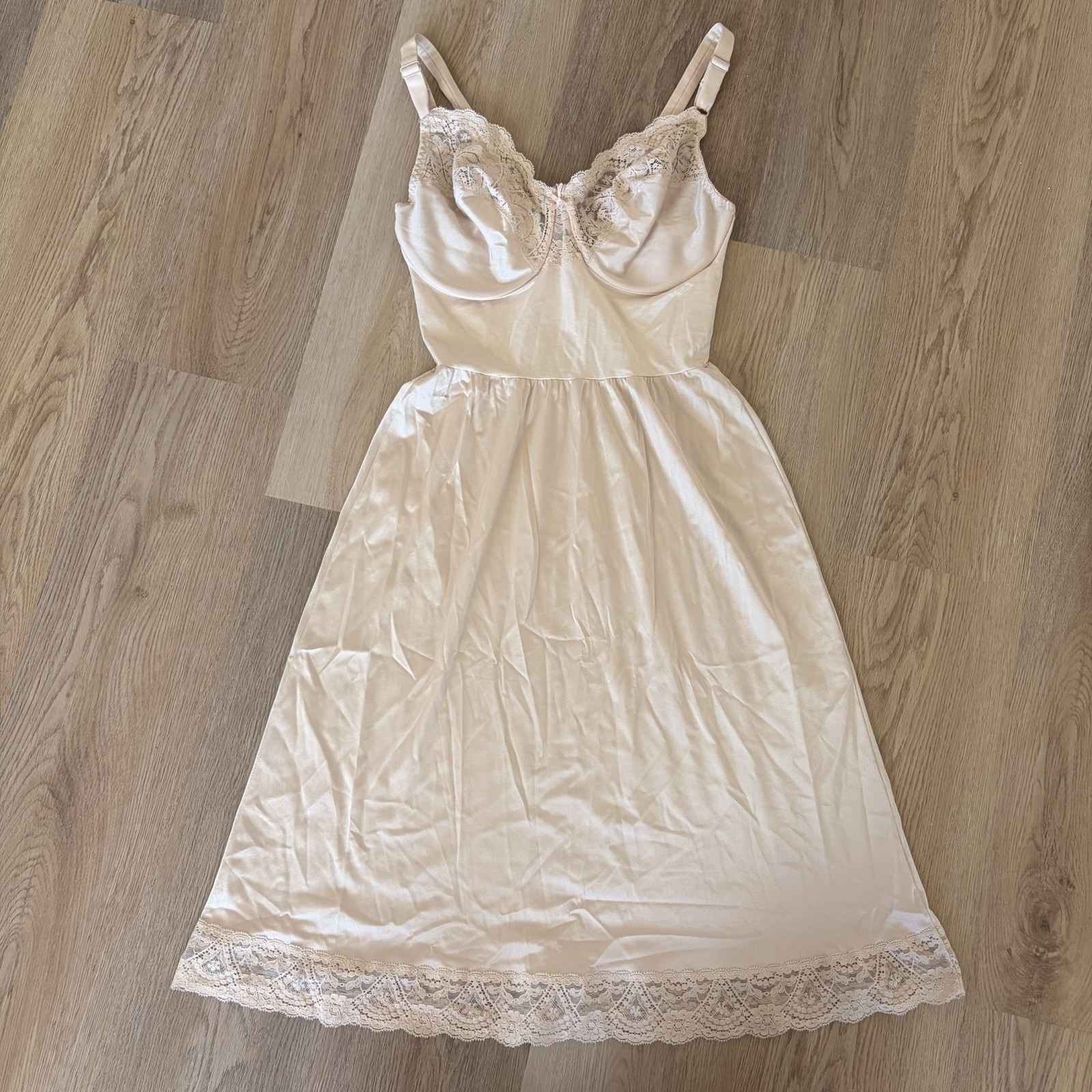 Vintage Vassarette Full Slip With Underwire Bra Nightgown Size 36 D Lace Cream