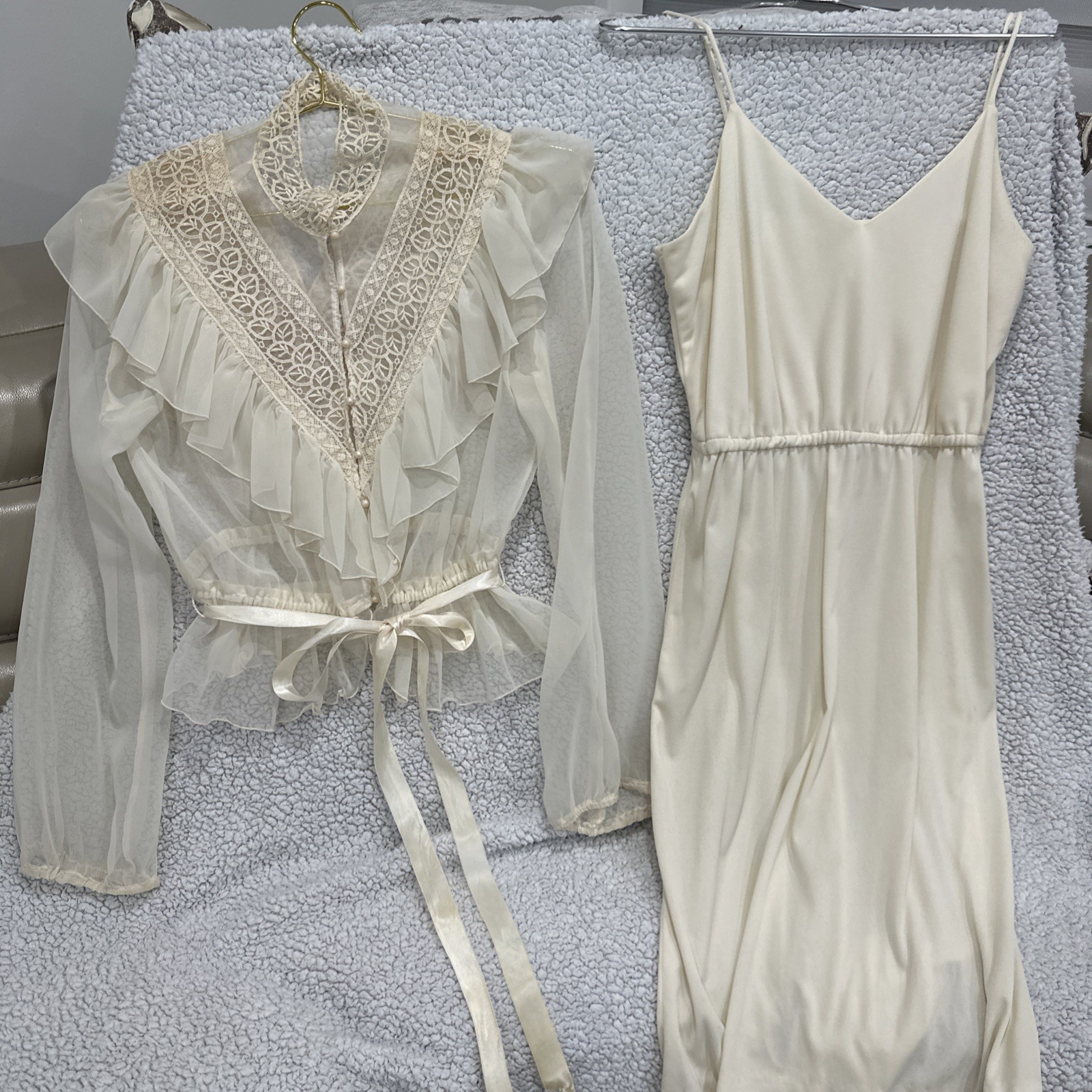 Vtg 70s ILGWU Ivory Peignoir Style Dress Sheer Chiffon Lace Yoke 9/10 Cottage