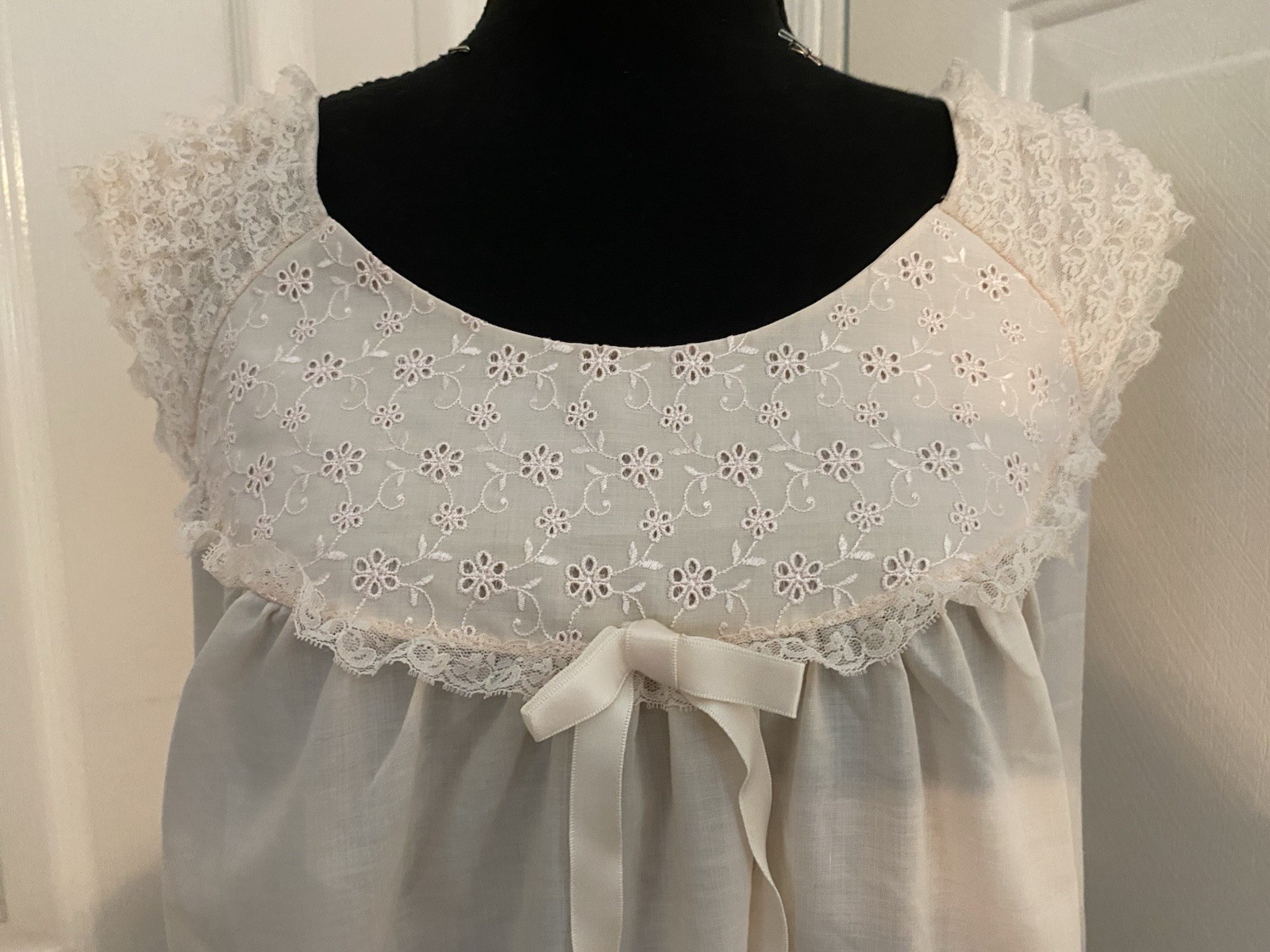 Vtg Shadowline M Pink Ultra Thin Cotton Cap Sleeve Lace