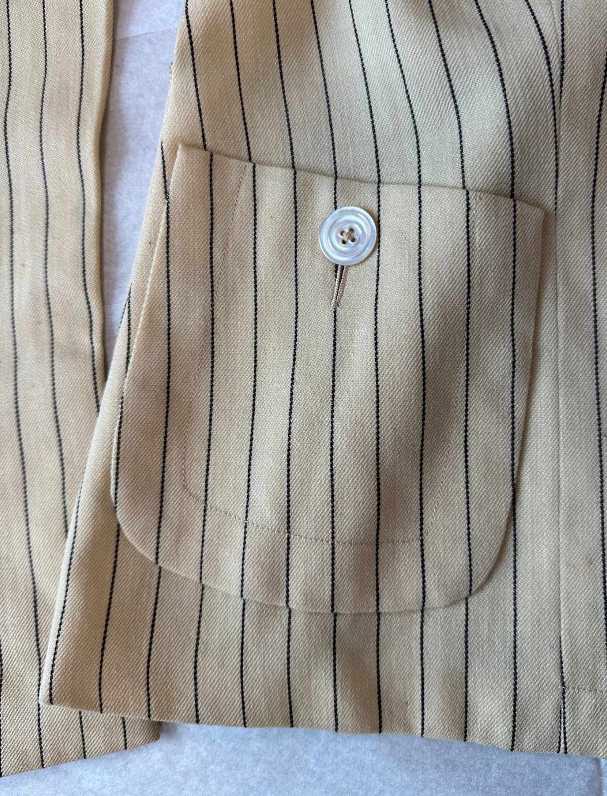 Edwardian Titanic White Wool Pinstripe Women&rsquo;s Walking Suit Jacket & Skirt 1910s