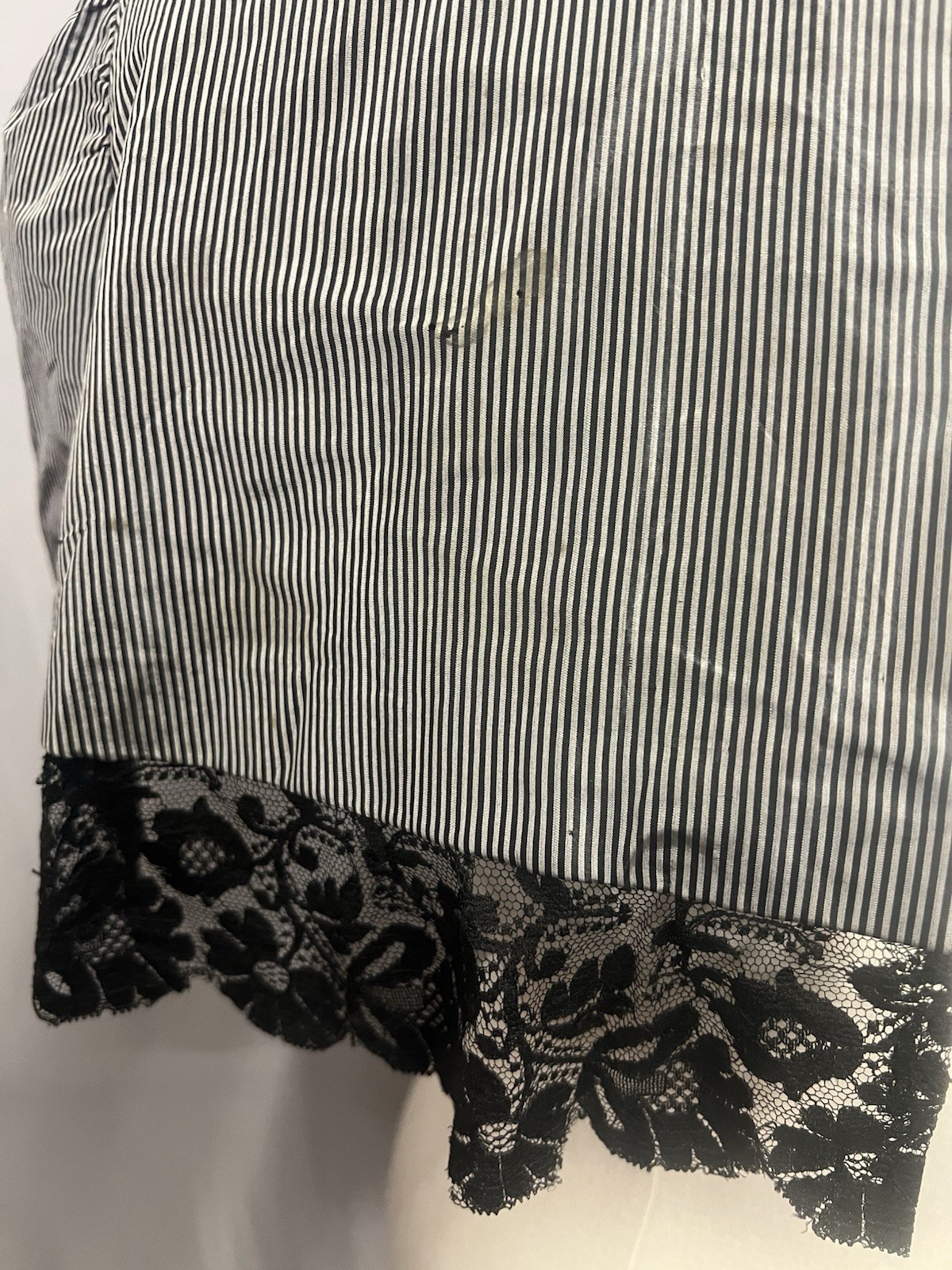 Antique 1860’s – 1880’s Gray & Black Pinstripe Caplet Cape Black Lace Trim