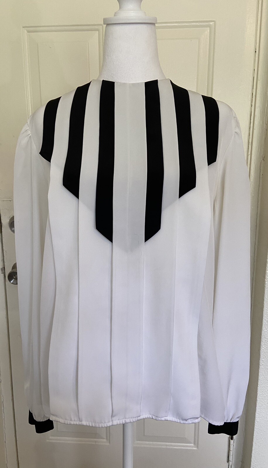 VTG 80s Lloyd Williams Pleated Front, Back Button Blouse Sz 4