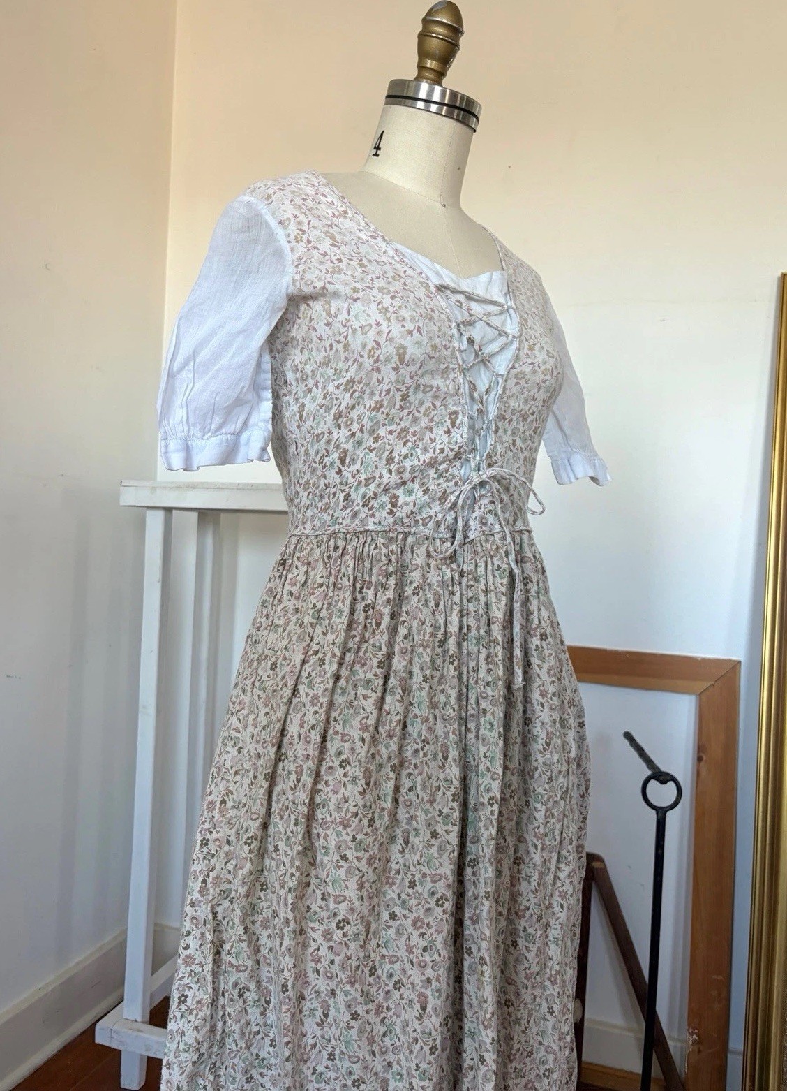 Antique 1932 George Washington Bicentennial Floral Cotton Colonial Costume Dress