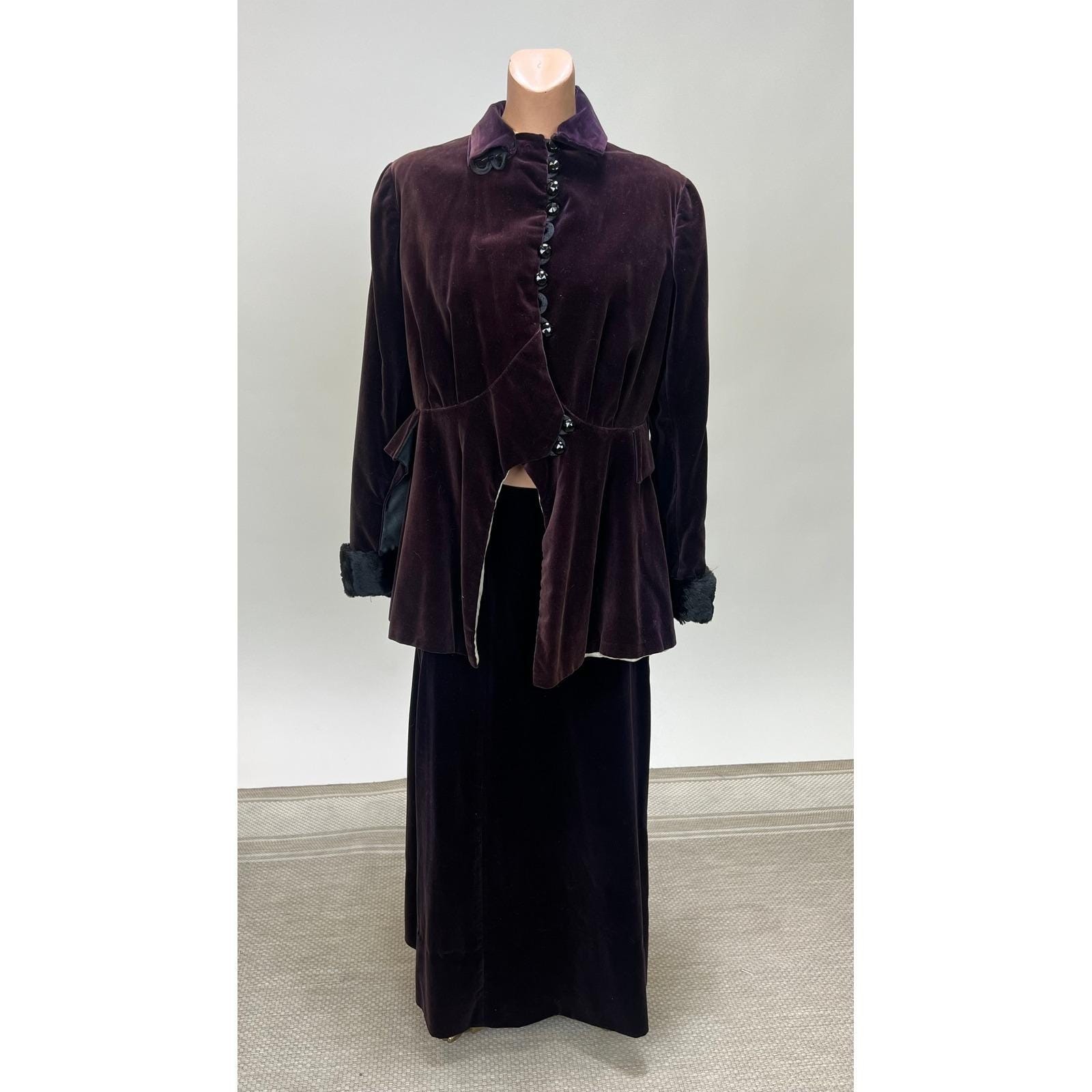 Antique 1900&rsquo;s Ladies purple velvet walking suit jacket skirt two piece