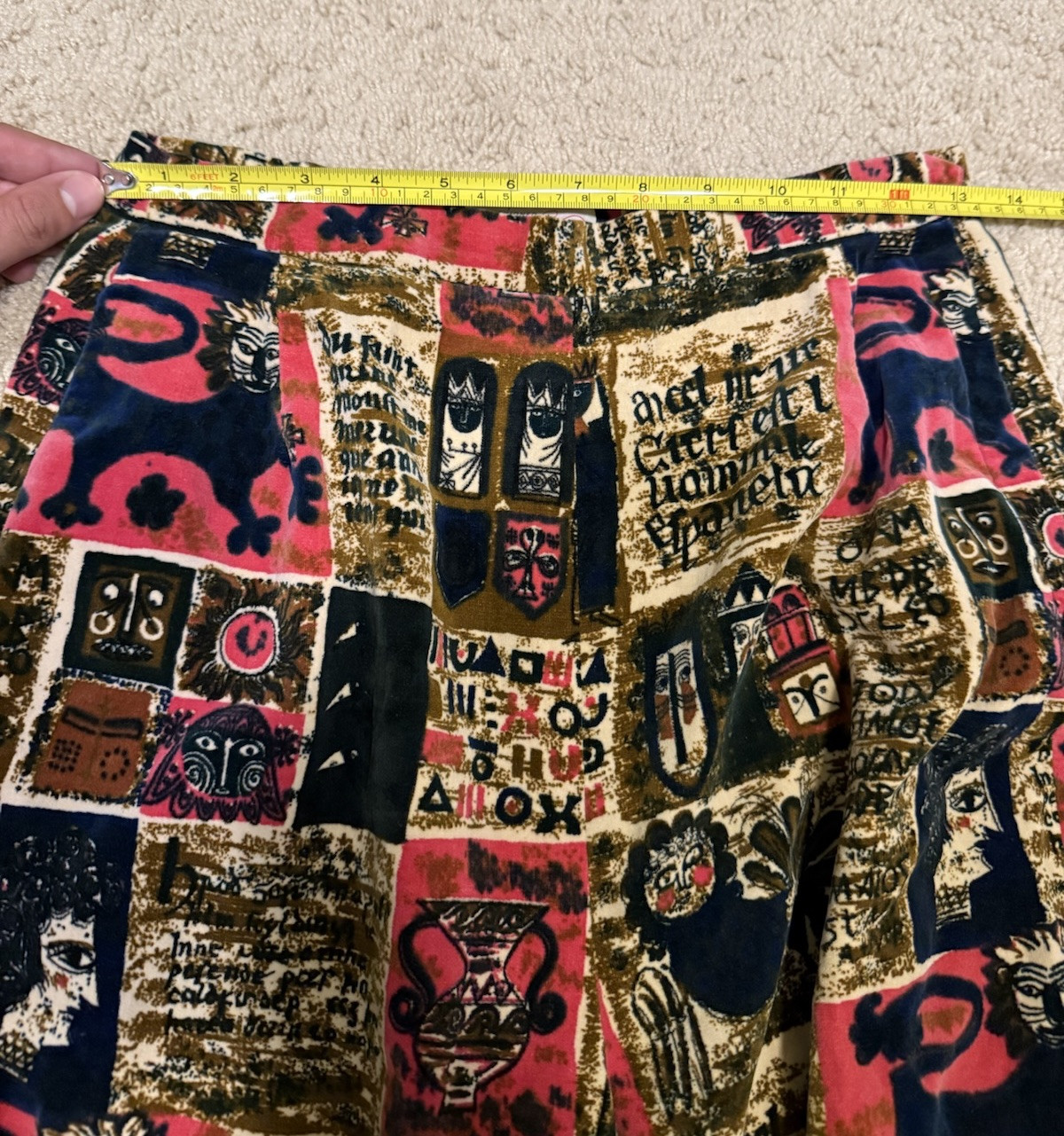 Vtg 60s Psychedelic Medieval Print Velvet Velour Pants Women Small 26×28 RARE