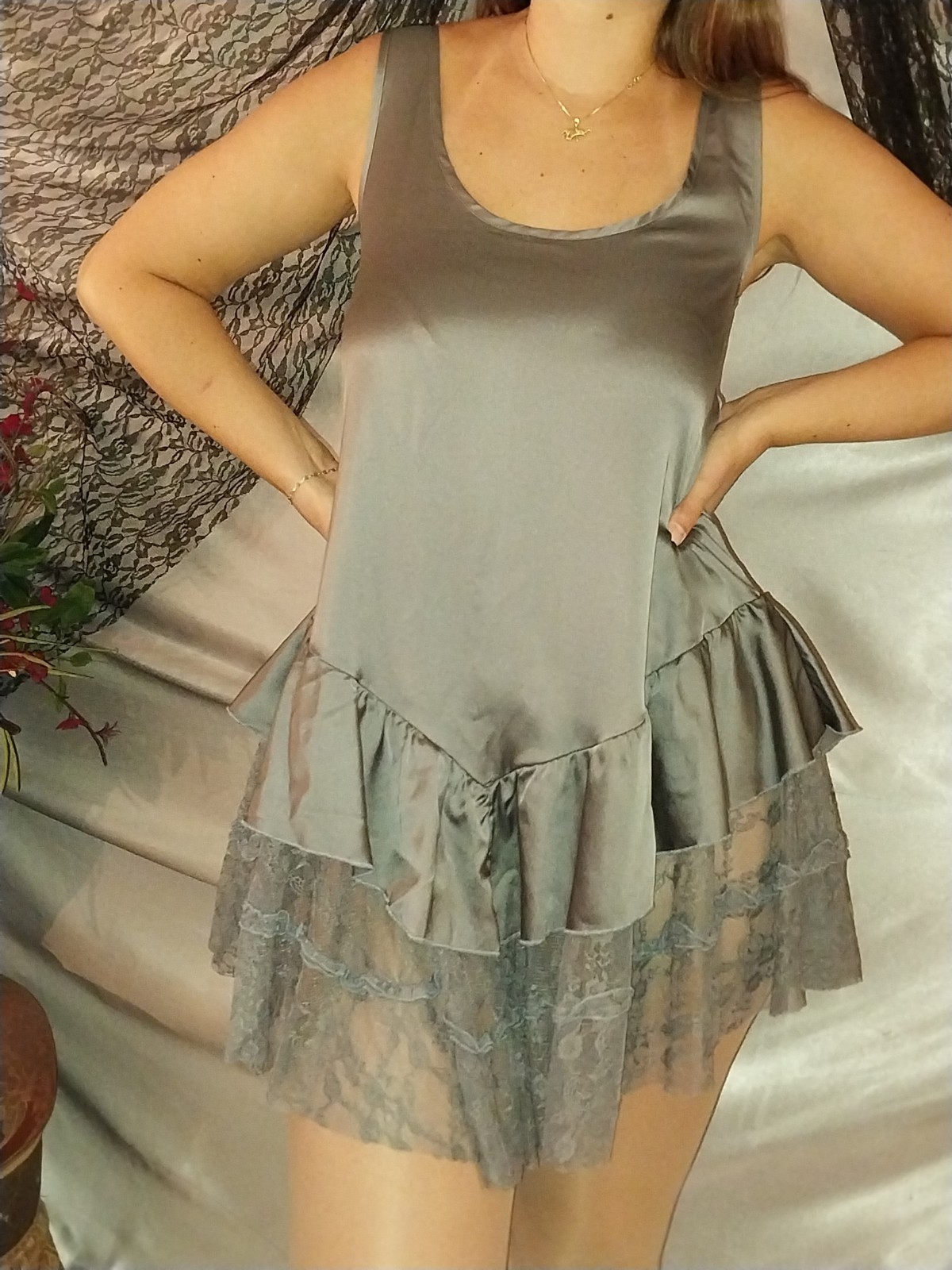 VTG SATIN SHIMMERY SILVER LAYERS RUFFLES LACE BABYDOLL OR BLOUSE NIGHTGOWN NEW S