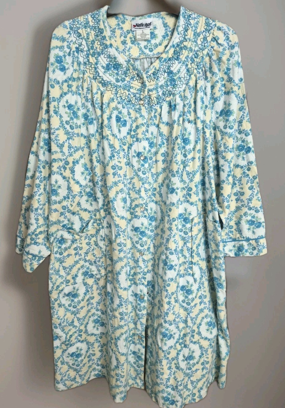 Vtg National House Coat Yoked Smocked Granny Pearl Snap LARGE Flannel Pocket