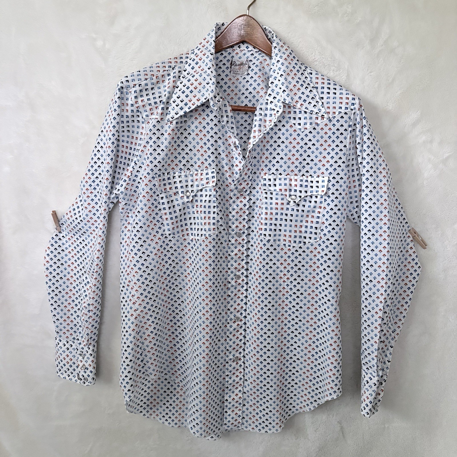 Rawhide Long Sleeve Geometric Diamond Pattern White Shirt 16.5/34 Button Snap