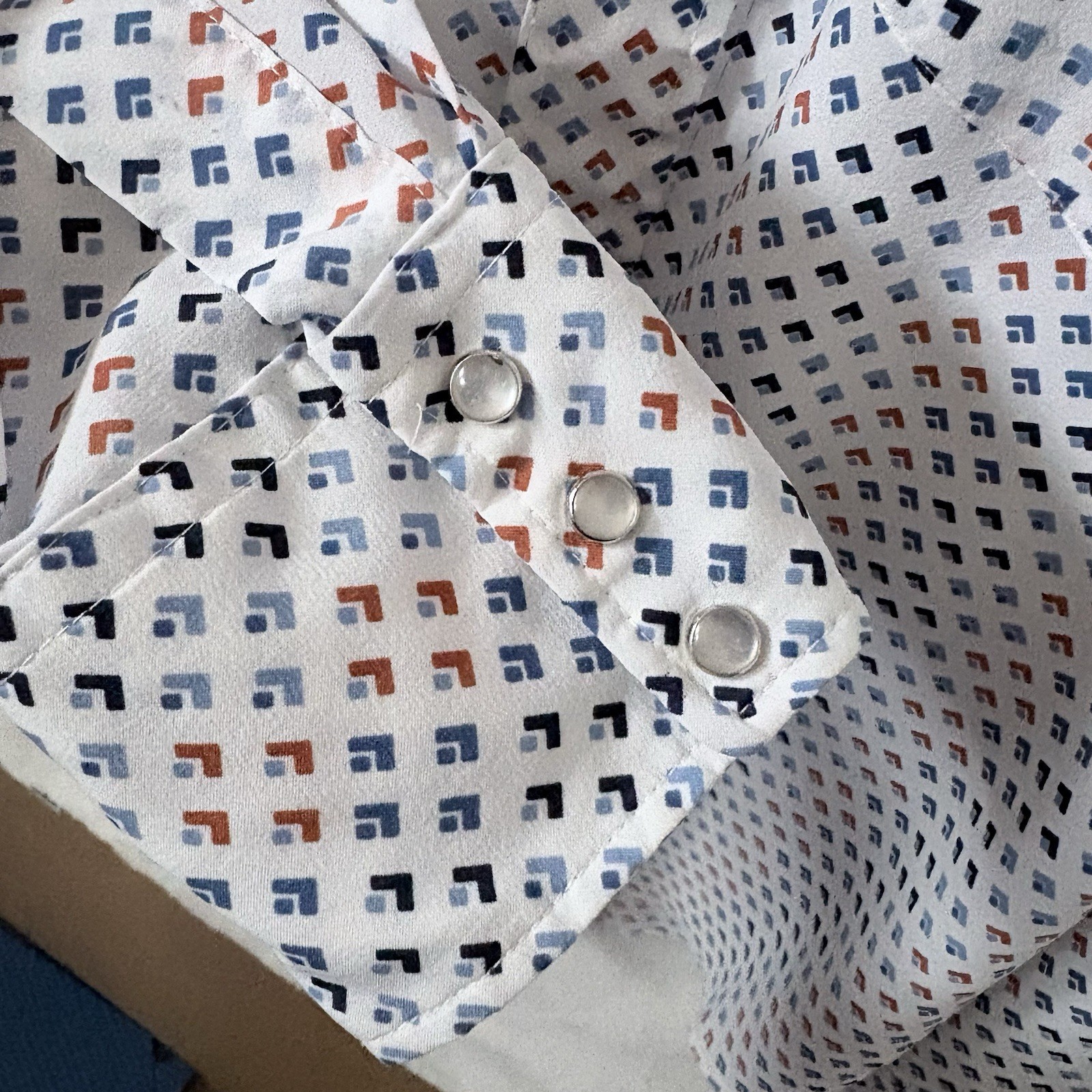 Rawhide Long Sleeve Geometric Diamond Pattern White Shirt 16.5/34 Button Snap