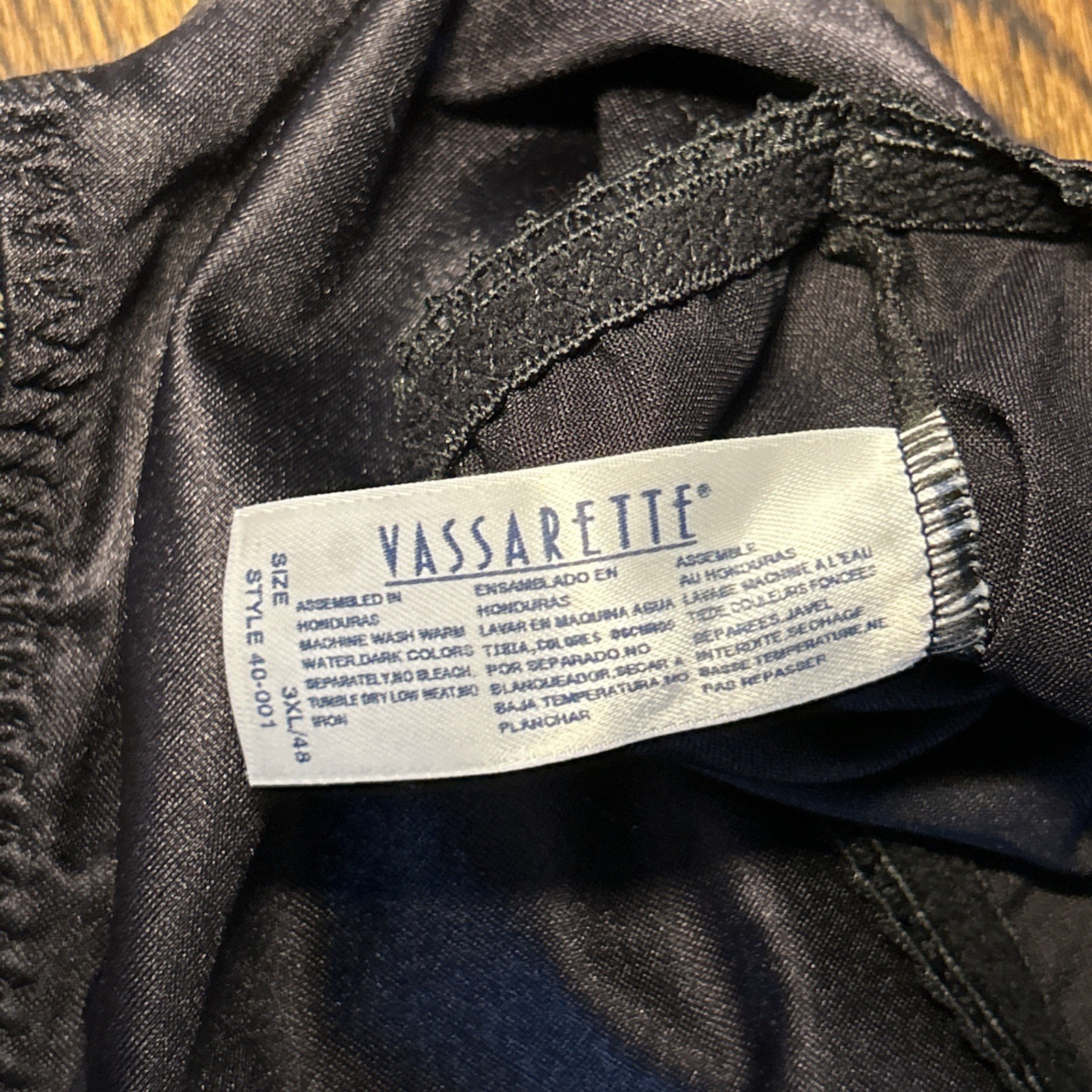 3X Vassarette Undershapers 40001 Light Control Briefs Panties Second Skin Satin