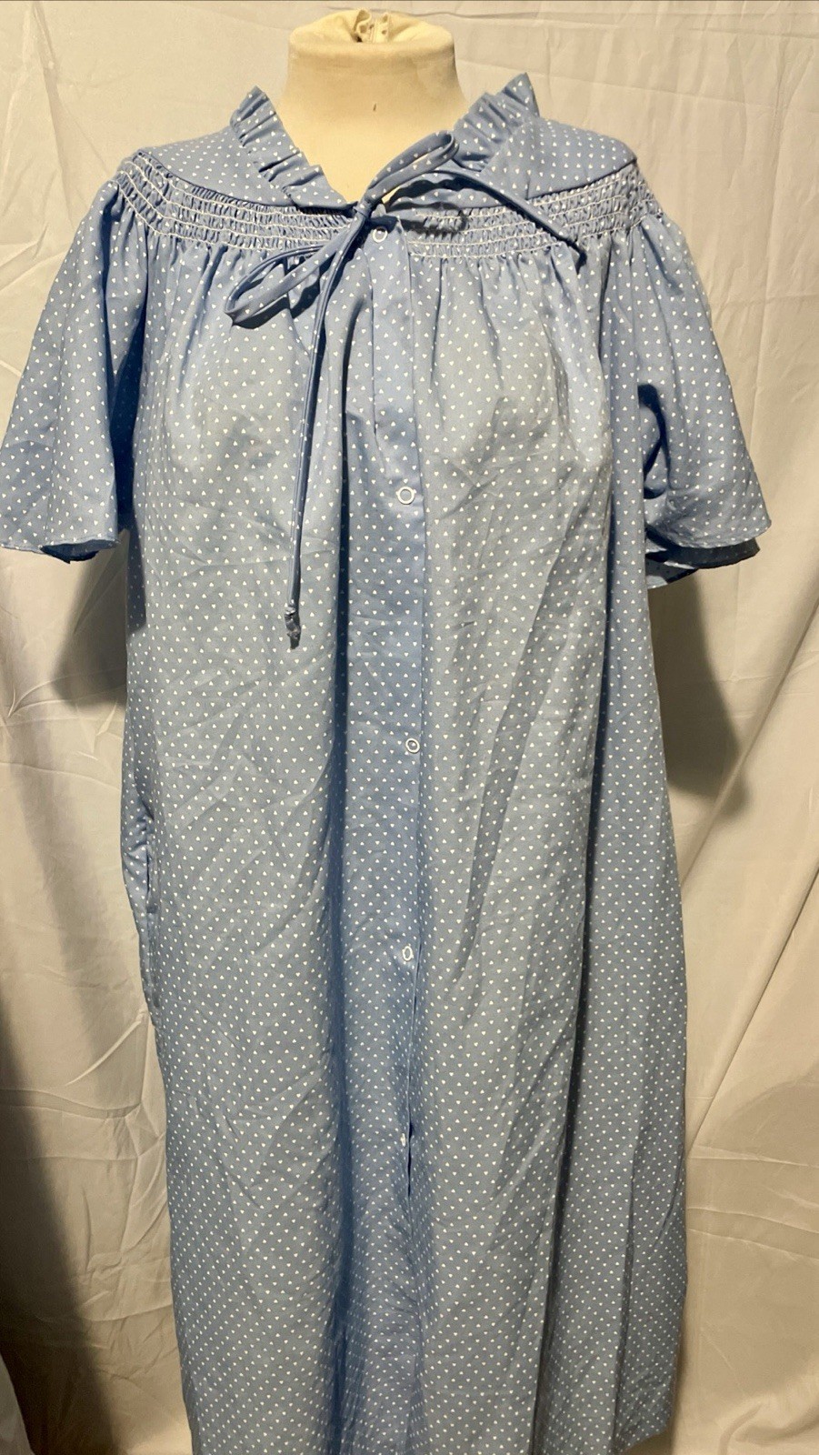 Vintage NANCY Bath Robe Sz 42 Blue Hearts Button Up Pocket Made In USA. EUC
