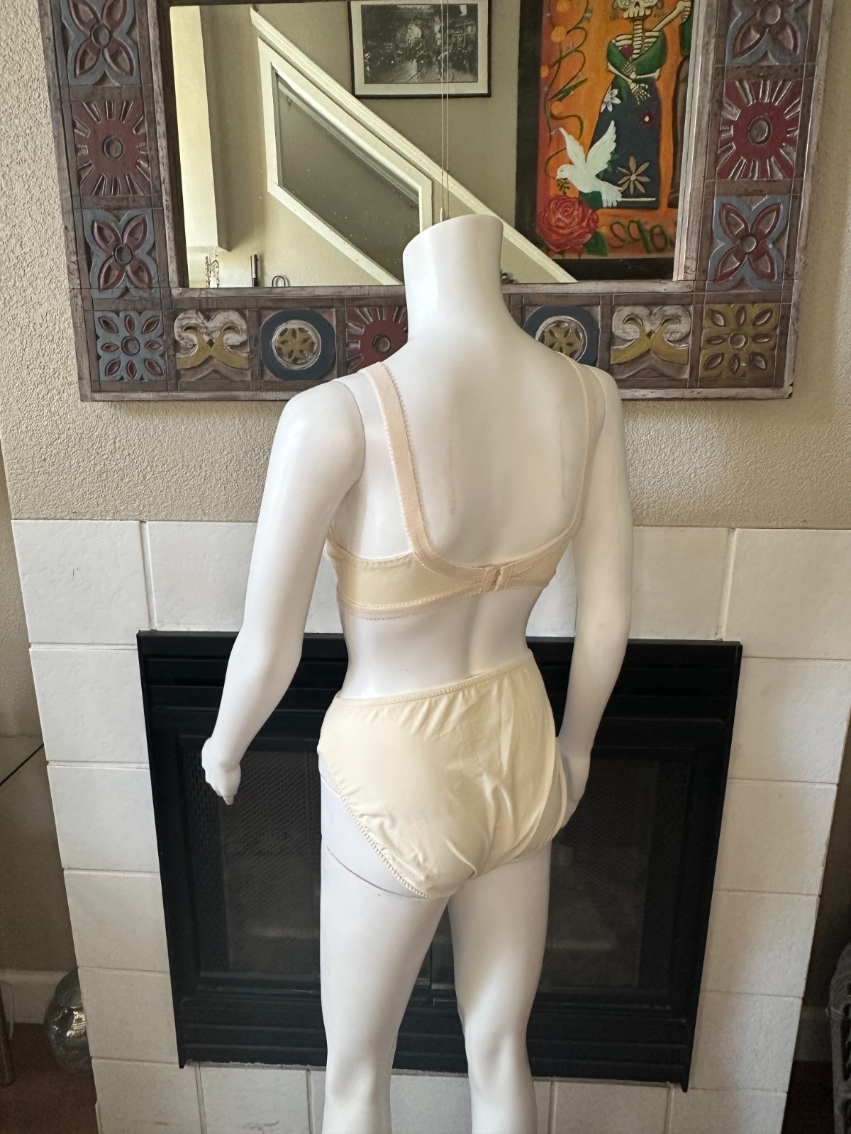 Collectible L Warner&rsquo;s Flower Charms bottoms matching braziers lingerie set