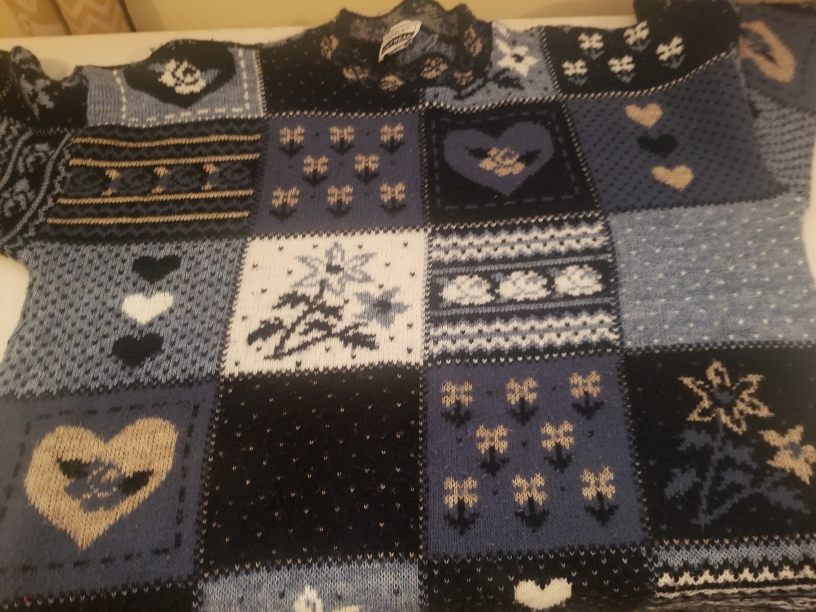 Vintage Adele Sweater Large Knitwear Blue Hearts Flowers MadeInUSA 46&Prime;B/27&Prime;L EUC