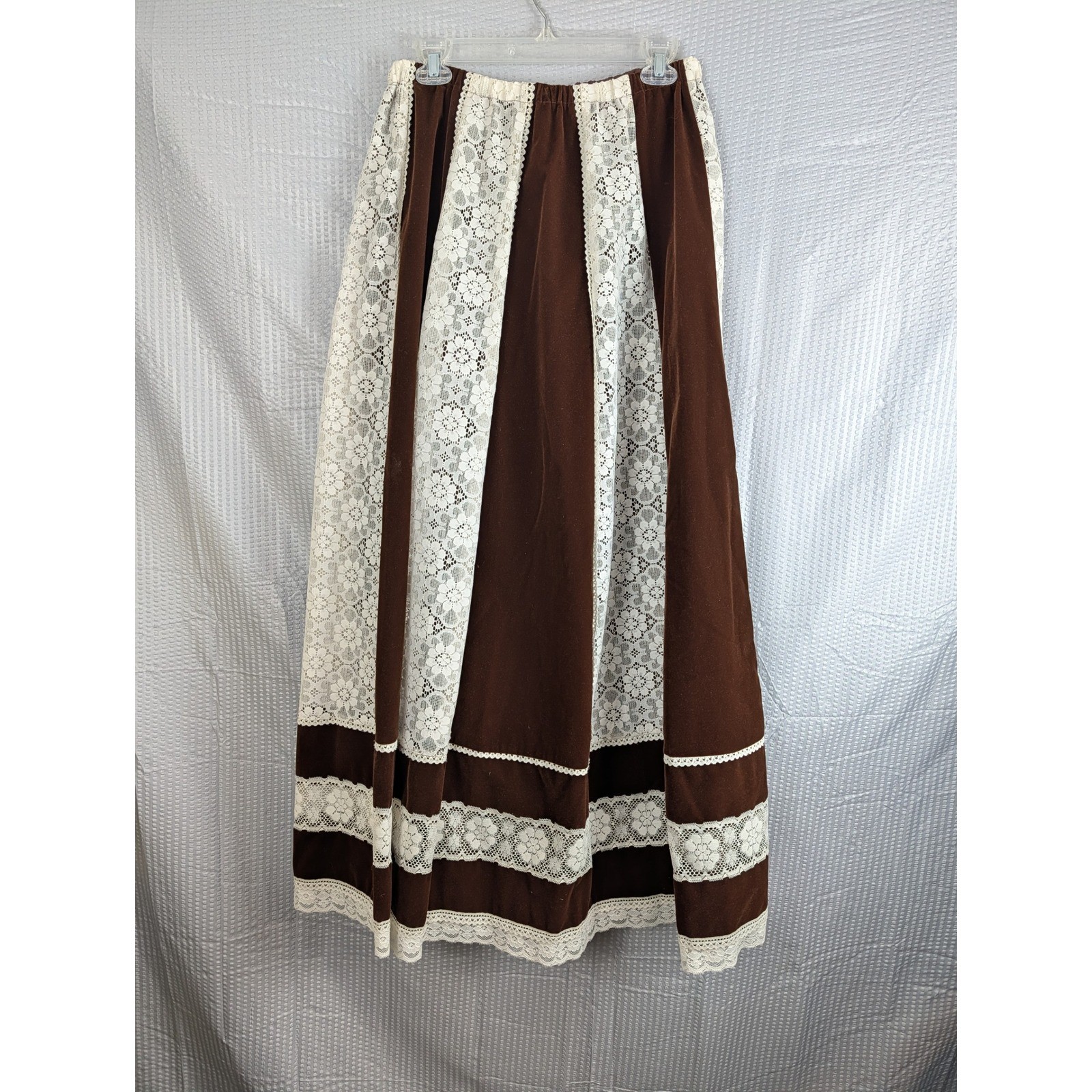 Carefree Fashions Scottsdale Vintage 70s Lace Top Velvet Skirt Set Womens L