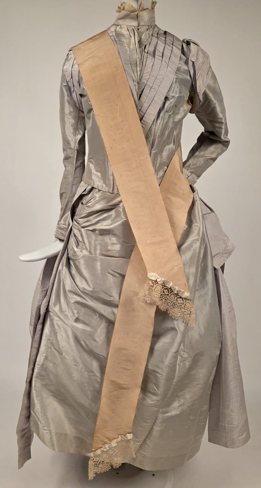 VICTORIAN 1880’S SILK TAFFETA BUSTLE DRESS W BUILT IN BUSTLE CAGE + SILK SASH