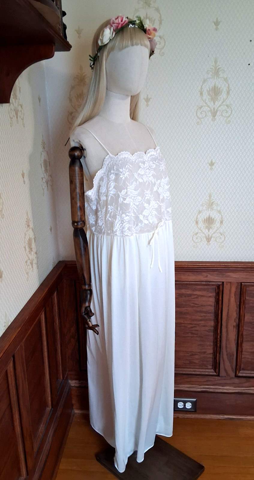 Vintage 1970s/80s Undercover Wear White Lace Coquette Cottagecore Lingerie Dress