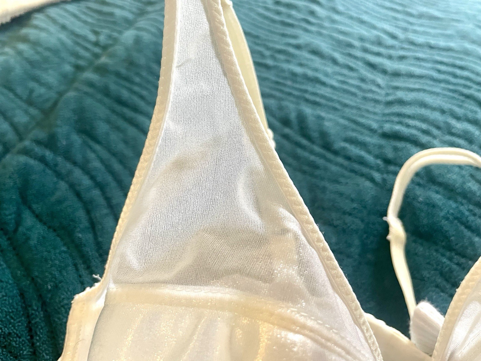 Vintage 90s Wonderbra 38B White Satin Bra