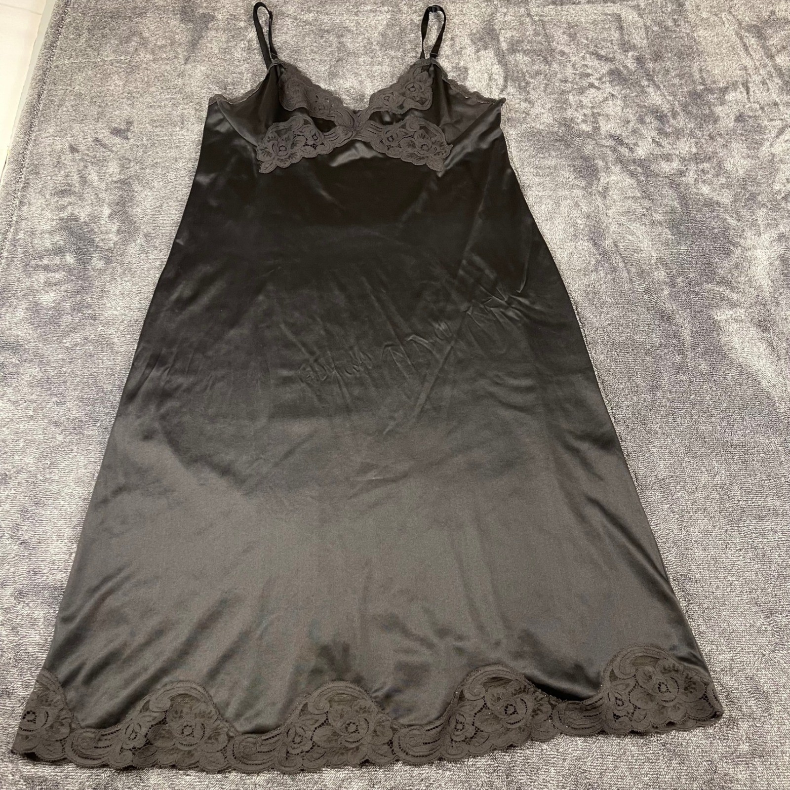 Vanity Fair Vintage Black Lace Trim Full Slip Dress Antron III Nylon Size 36 TT
