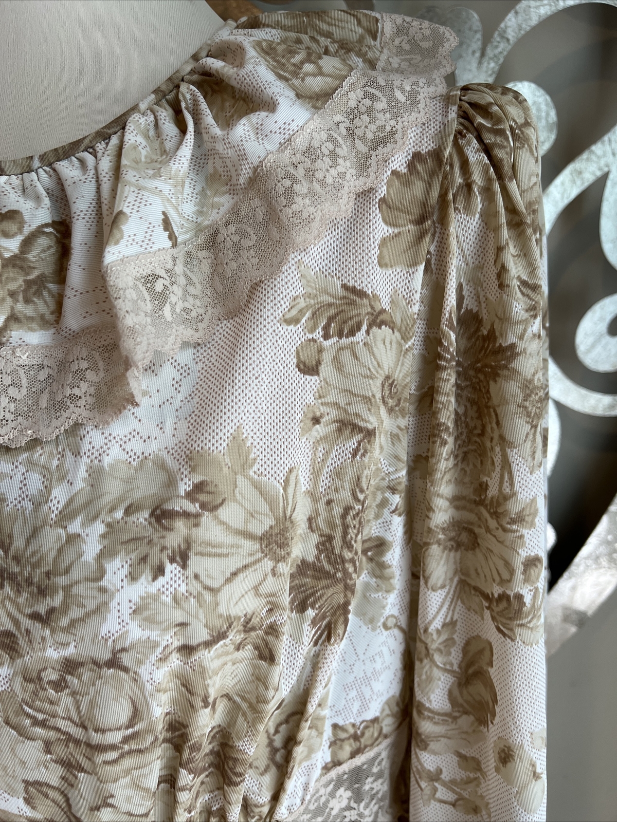 Sears Robe LARGE 38/40 Brown Lace Long Sleeve Buttons MAXI Buttons Nylon USA VTG