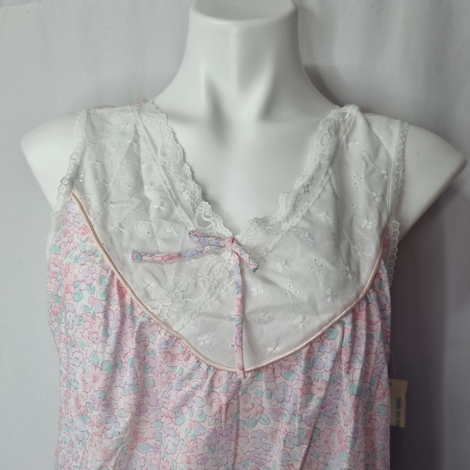 VTG NWT Glencraft Nightgown Sz M- Floral Lace USA Union Nightdress Housedress
