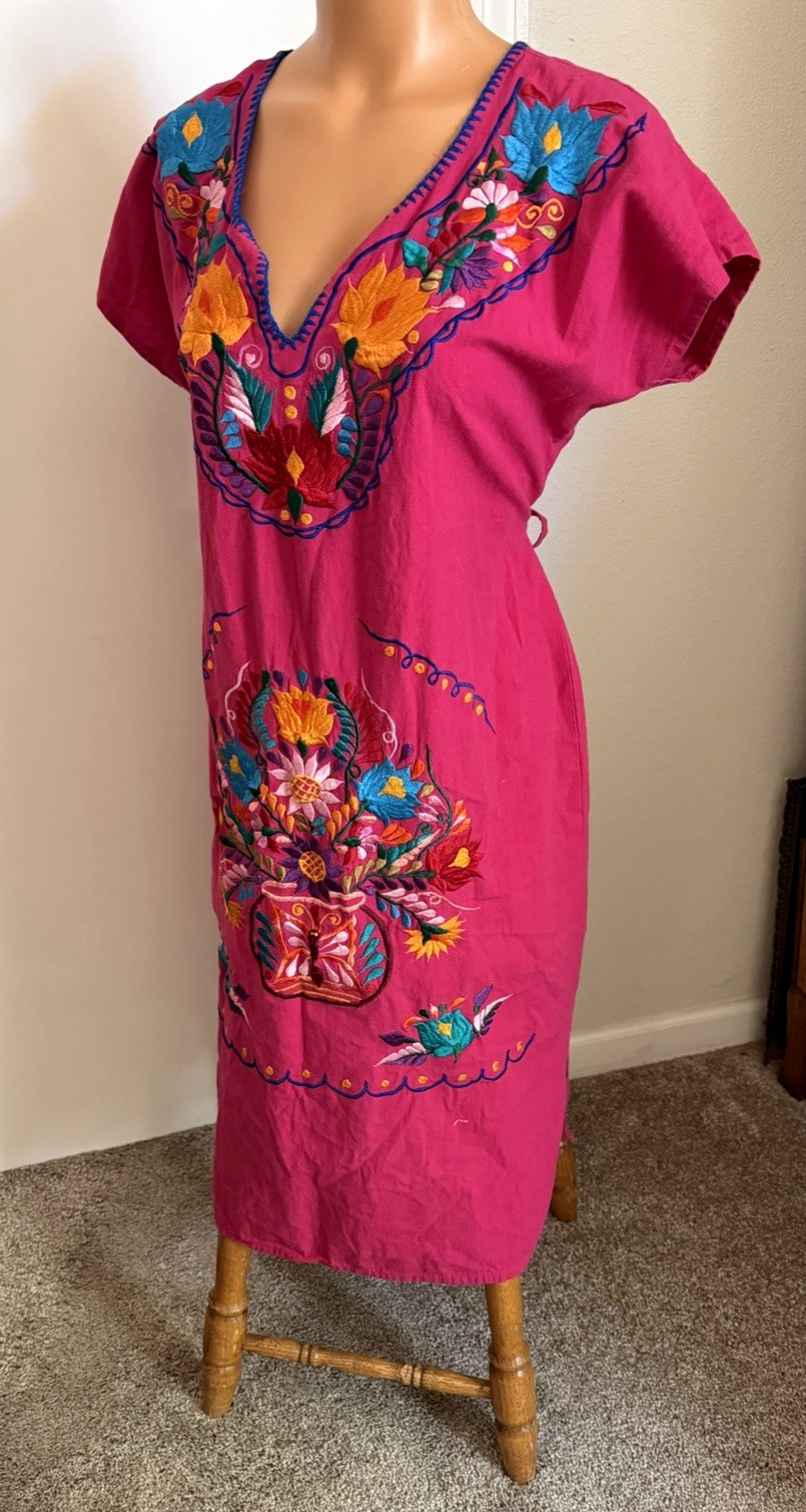 VTG 70s PINK W/ EMBROIDERY & TIE BELT COTTON RETRO MEXICAN FRIDA DRESS S-M