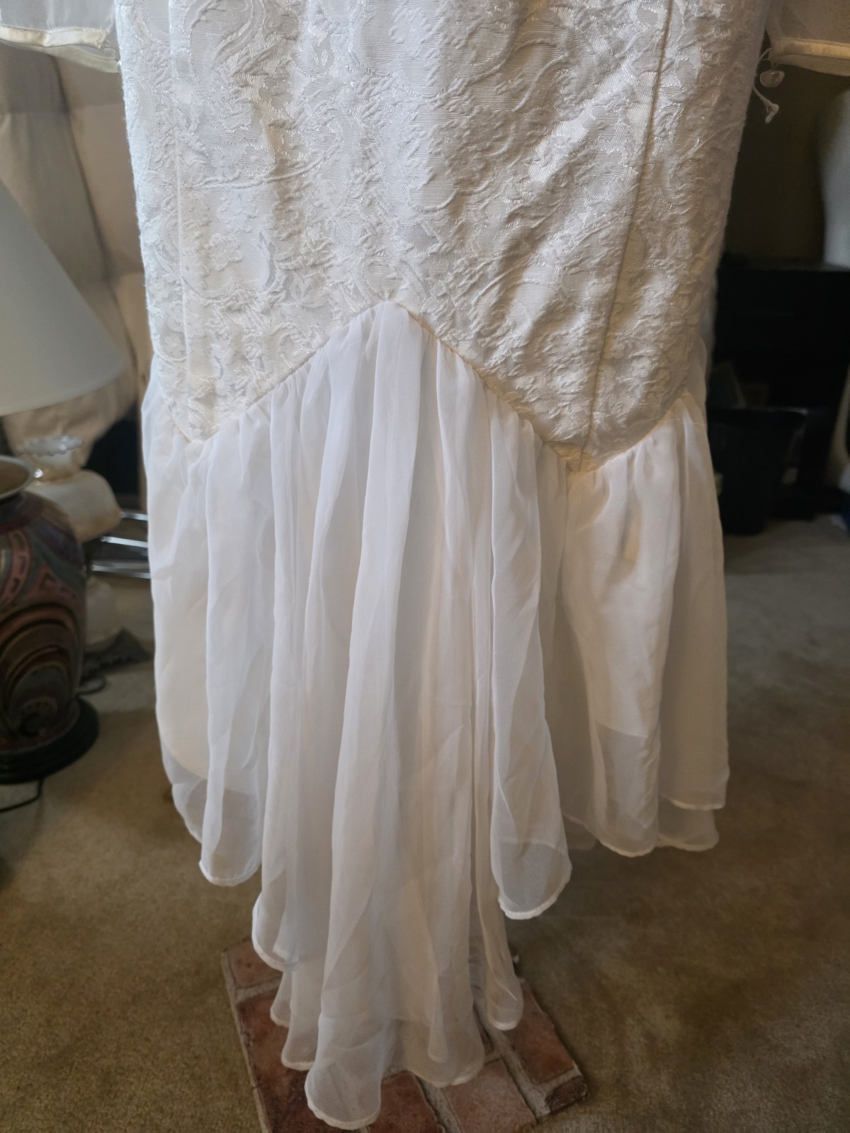Vintage 80s New Leaf Ivory Lace Beaded Long Sleeve Fishtail Wedding Dress