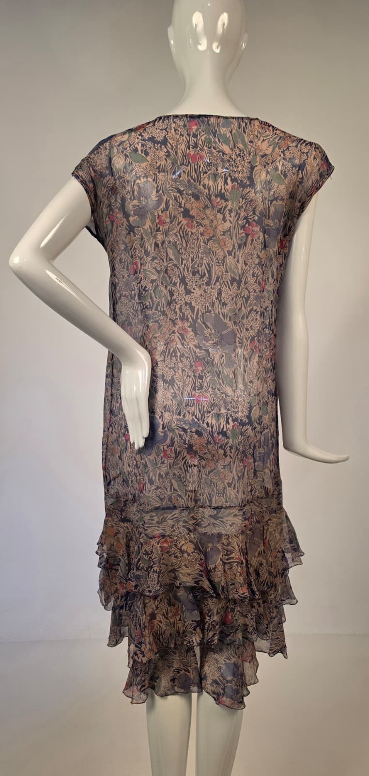 FLAPPER 1920’S FLORAL PRINT SILK CHIFFON DRESS W RUFFLE BOTTOM + MATCHING JACKET