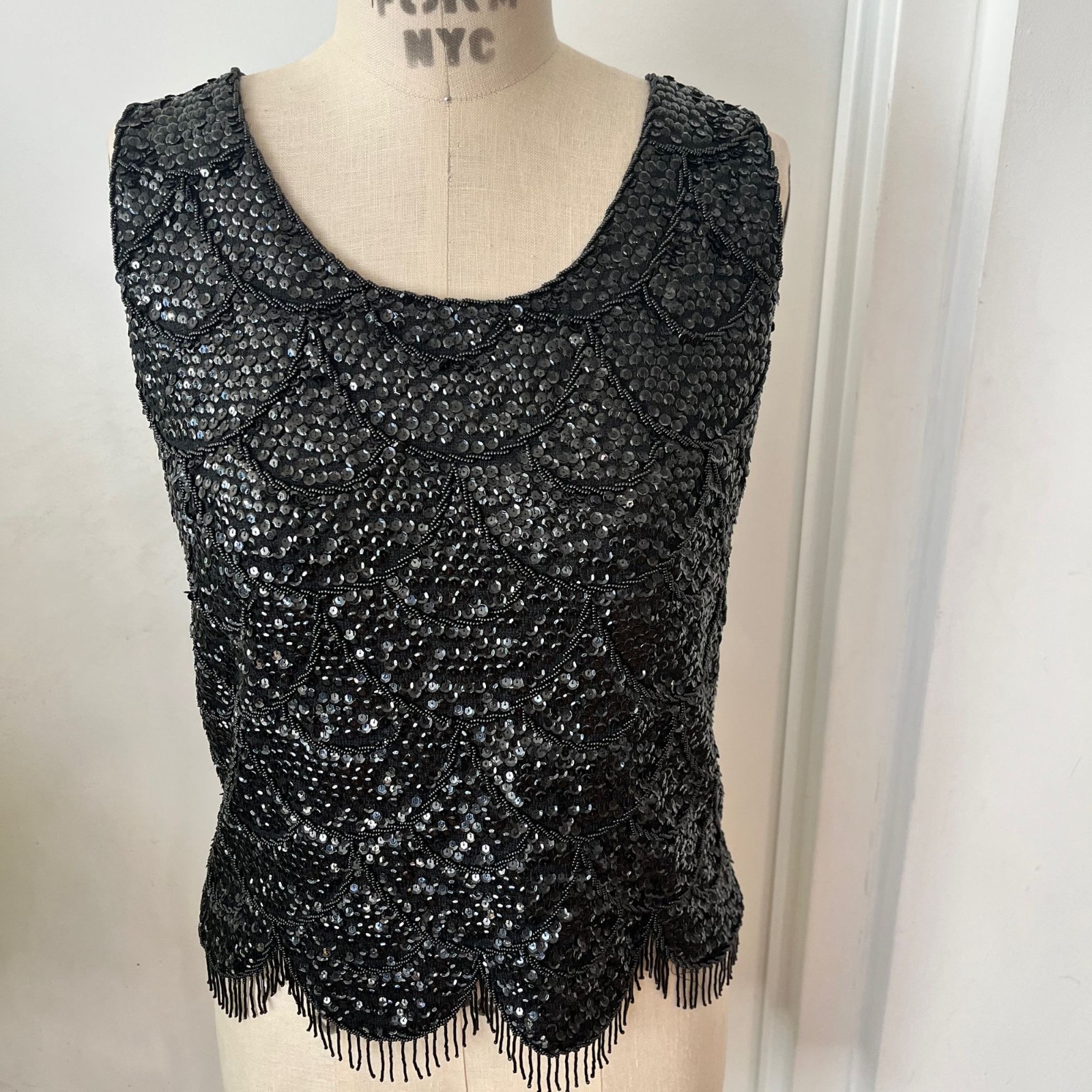 Vintage 1960&rsquo;s ALEXANDER&rsquo;S Beaded and Sequined Sleeveless Black Top Size Medium