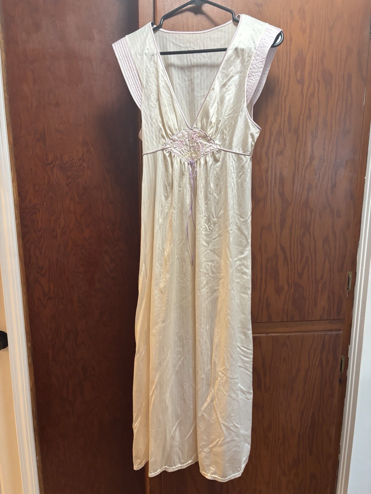 Vintage Size Small Lorraine Nylon Nightgown