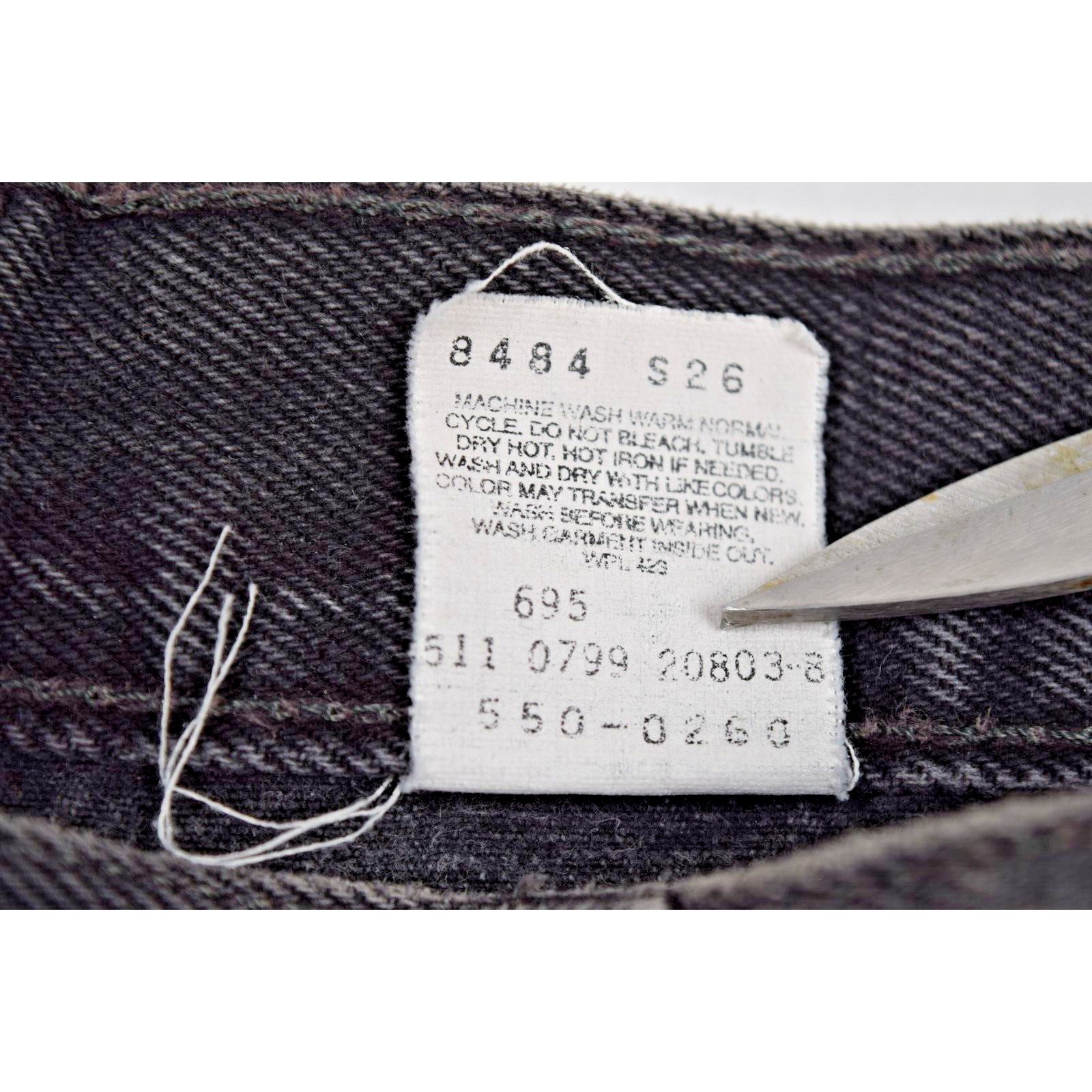 Vintage Levis 550s 33 x 30 90s Black Jeans Relax Fit Straight Leg Made USA 1999