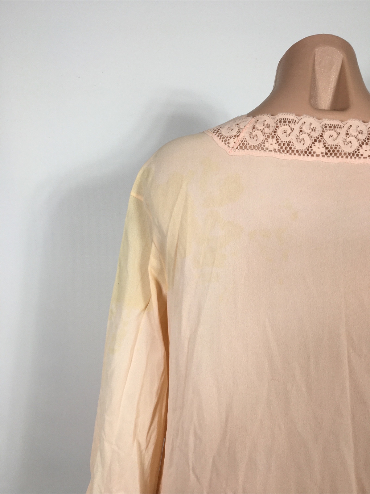 VINTAGE GOSSARD ARTEMIS PINK SIZE MEDIUM NIGHTGOWN Rove Floral Lace Zip Front