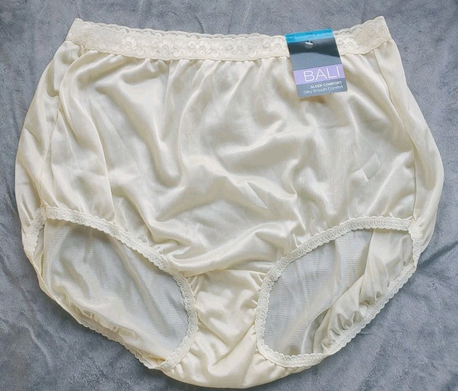 Bali Sleek Comfort Silky Smooth Brief Women&rsquo;s Panties Lace 100% Nylon Yellow 2XL