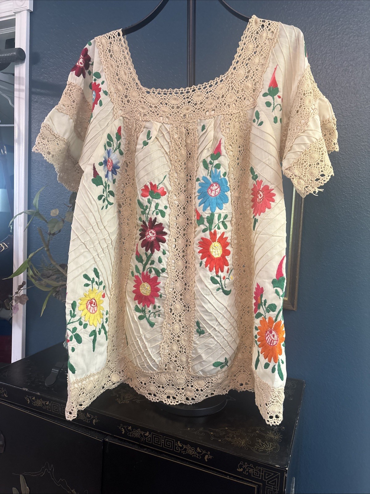 VTG Hand Embroidered Mexican Manta Blouse Women&rsquo;s Size M